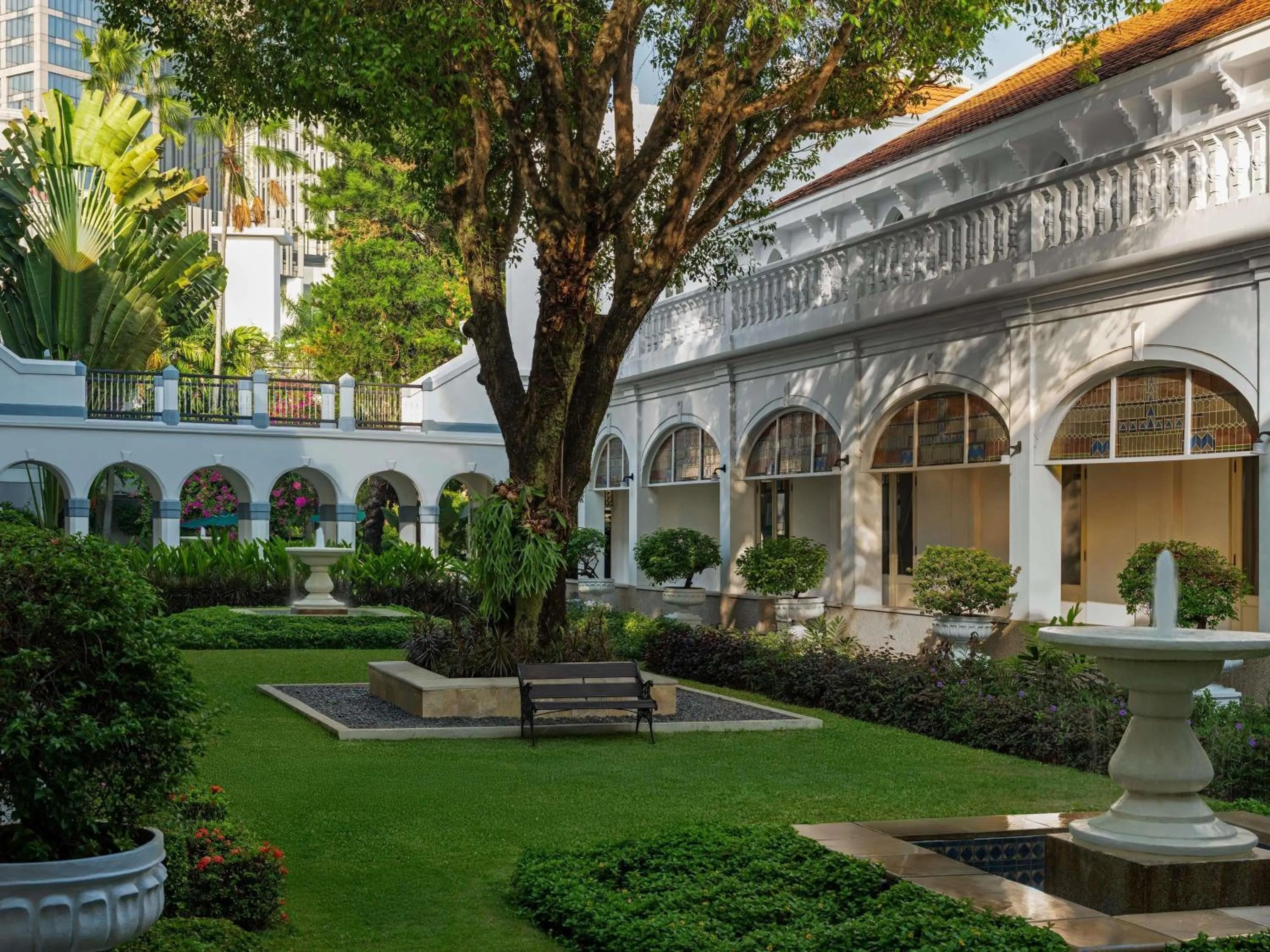Bedroom in Hotel Majapahit Surabaya MGallery