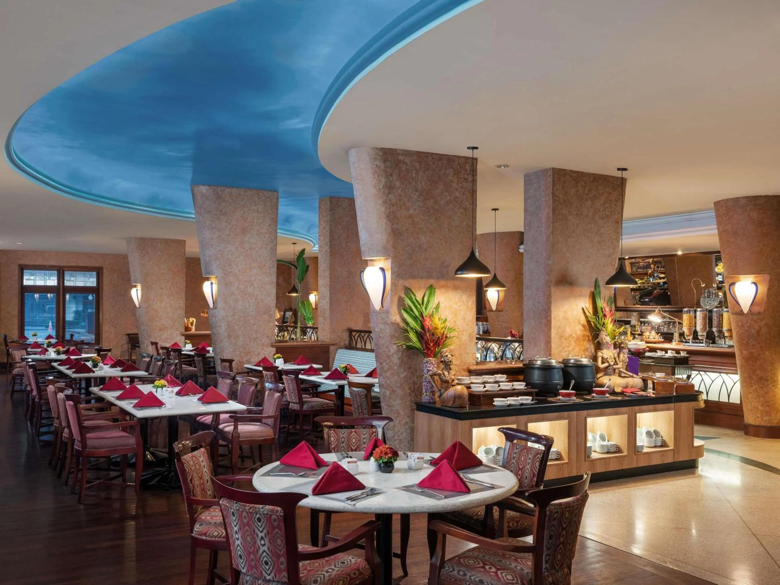 Restaurant/places to eat in Hotel Majapahit Surabaya MGallery