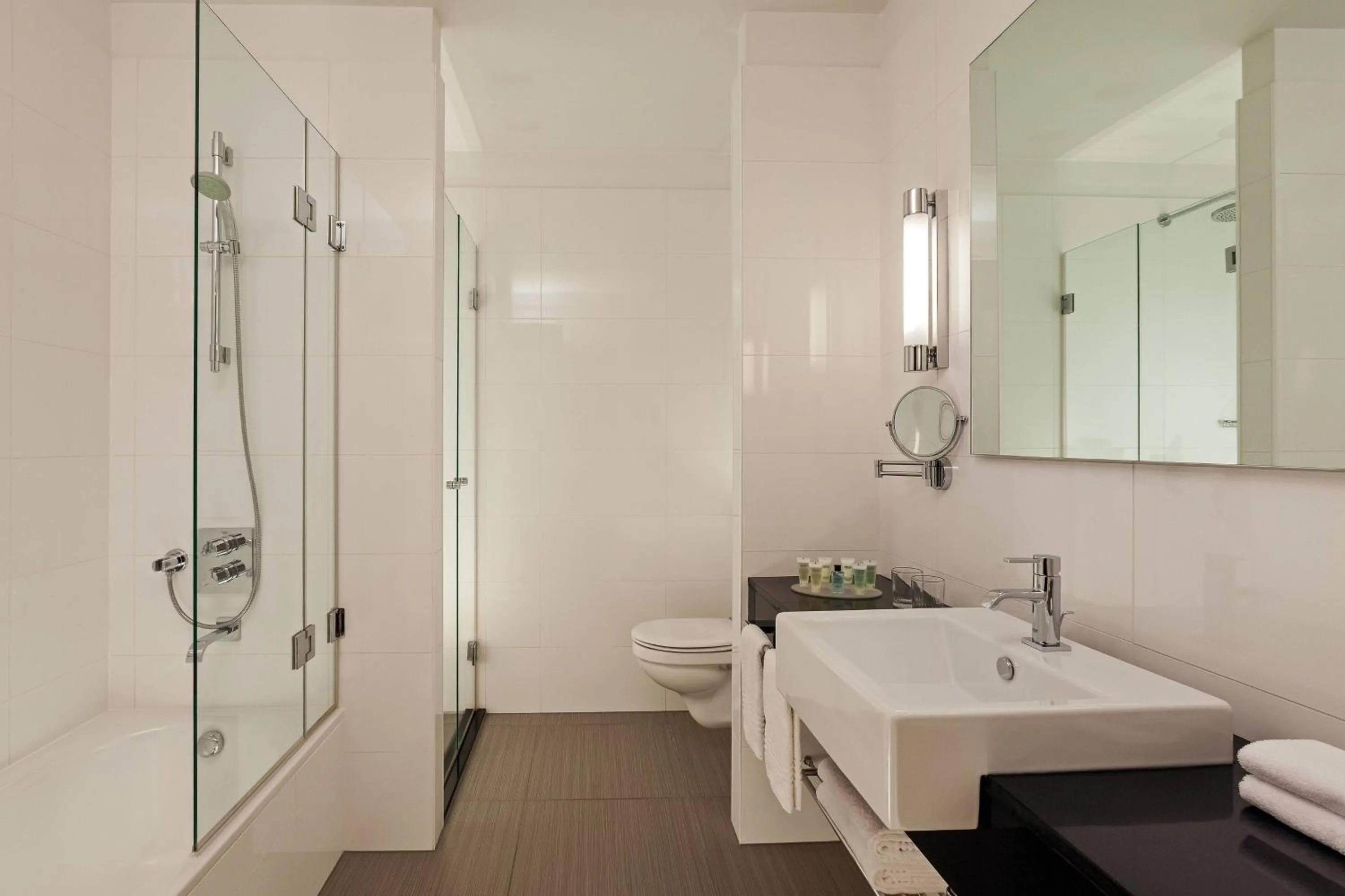 Bathroom in Courtyard by Marriott Budapest City Center