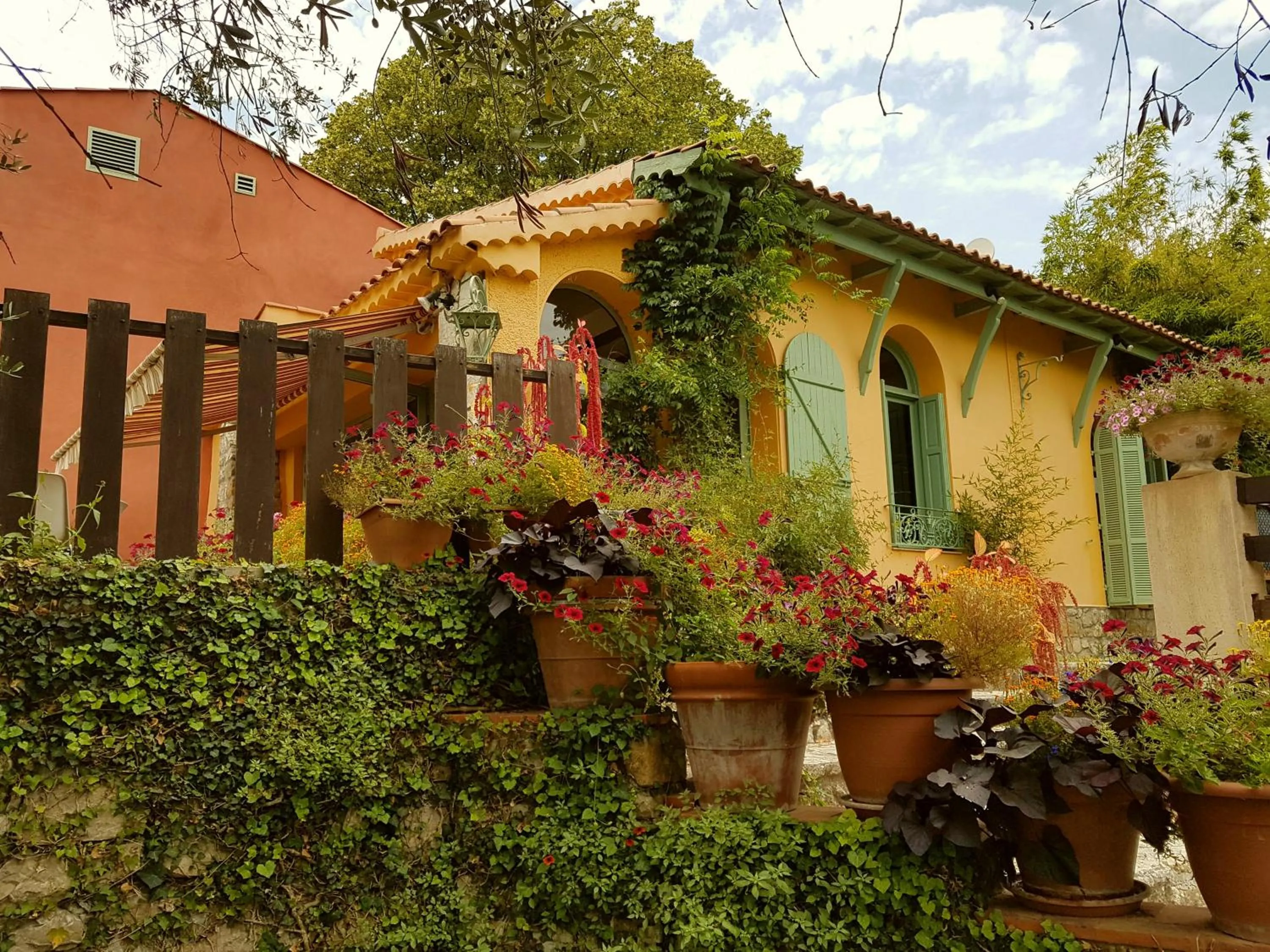 Property building in ULVF Le Domaine de l'Olivaie