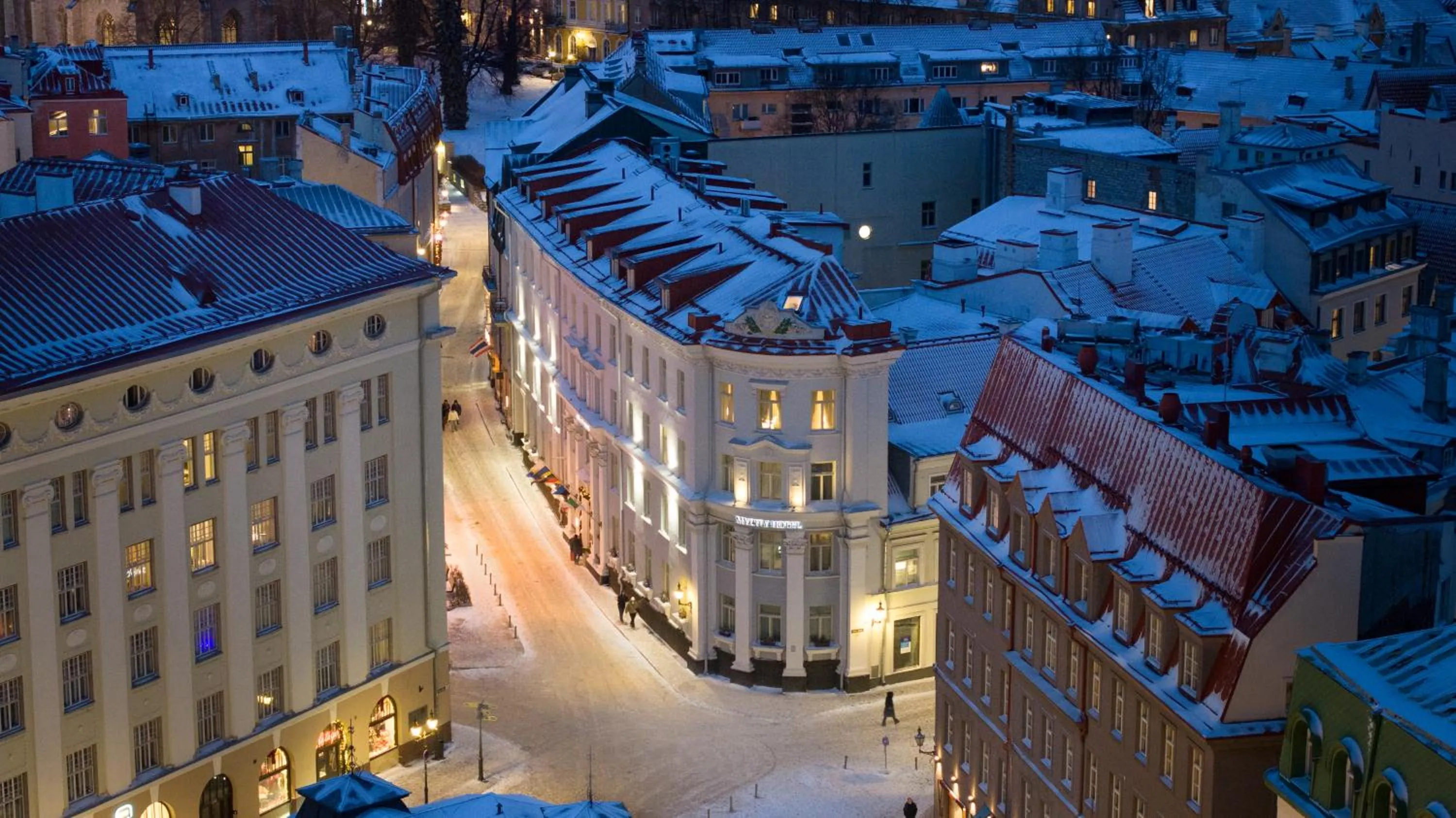 Property building in My City Hotel