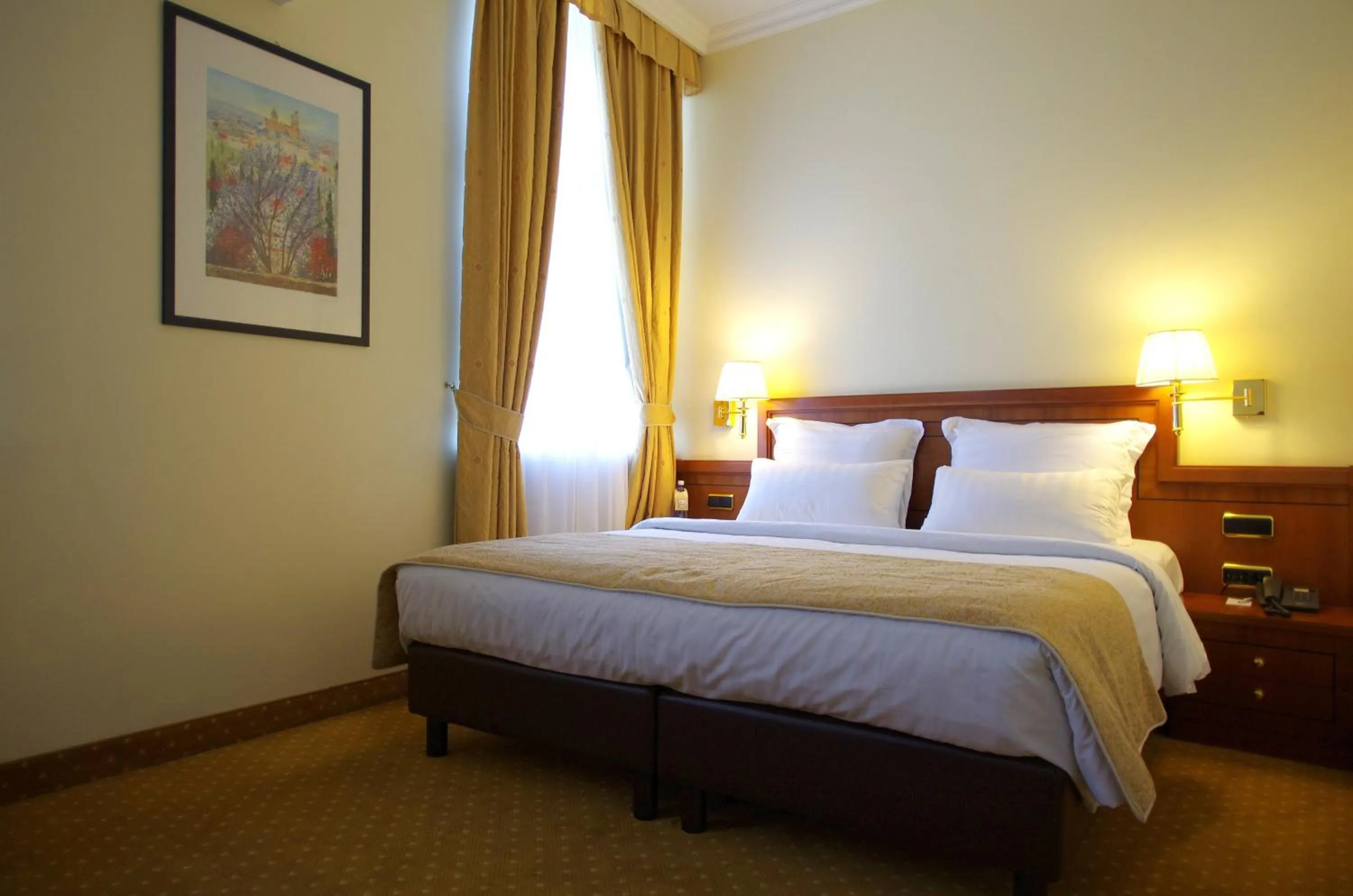 Bed in My City Hotel