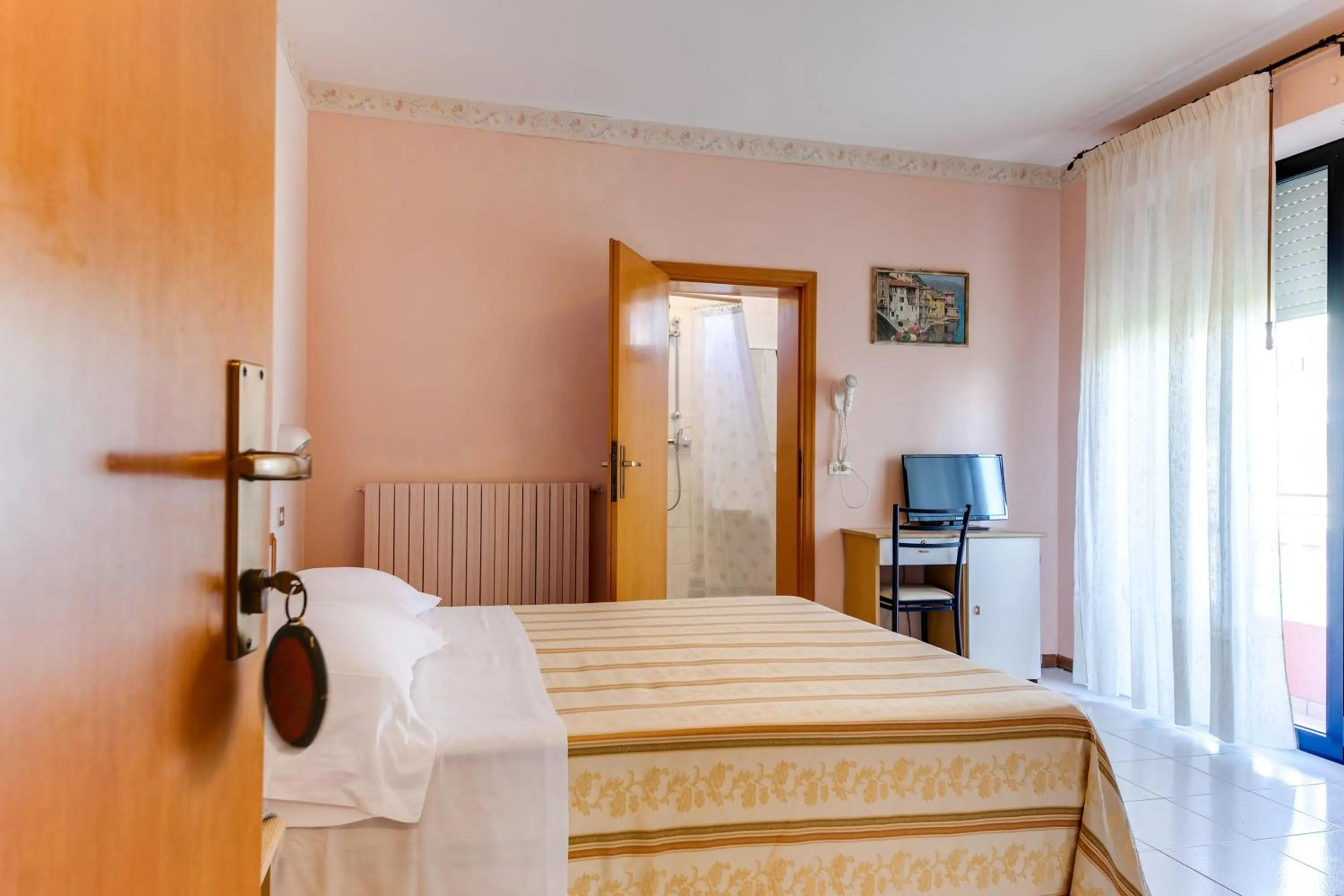 TV and multimedia, Bed in Hotel Sorriso