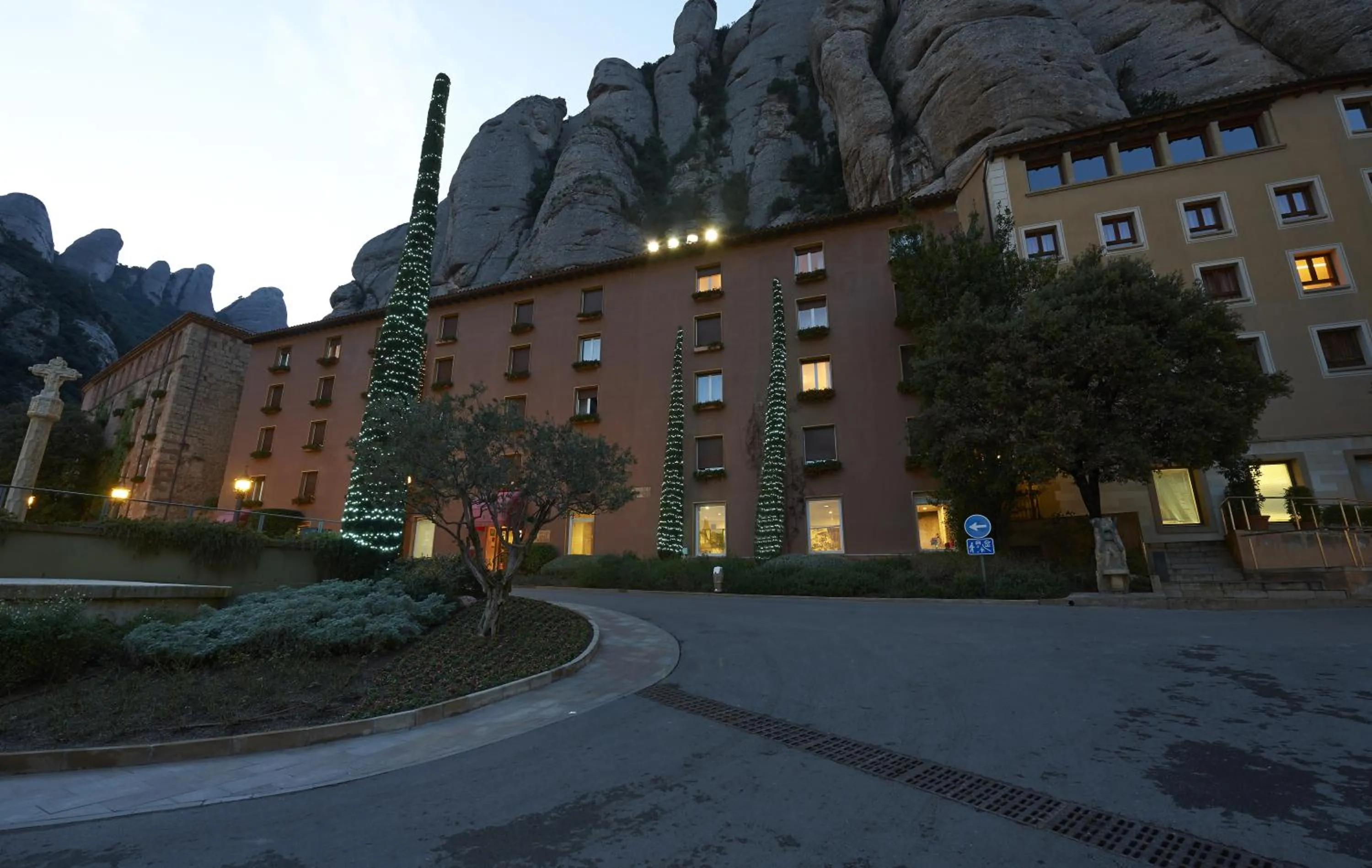 Facade/entrance in Hotel Abat Cisneros Montserrat