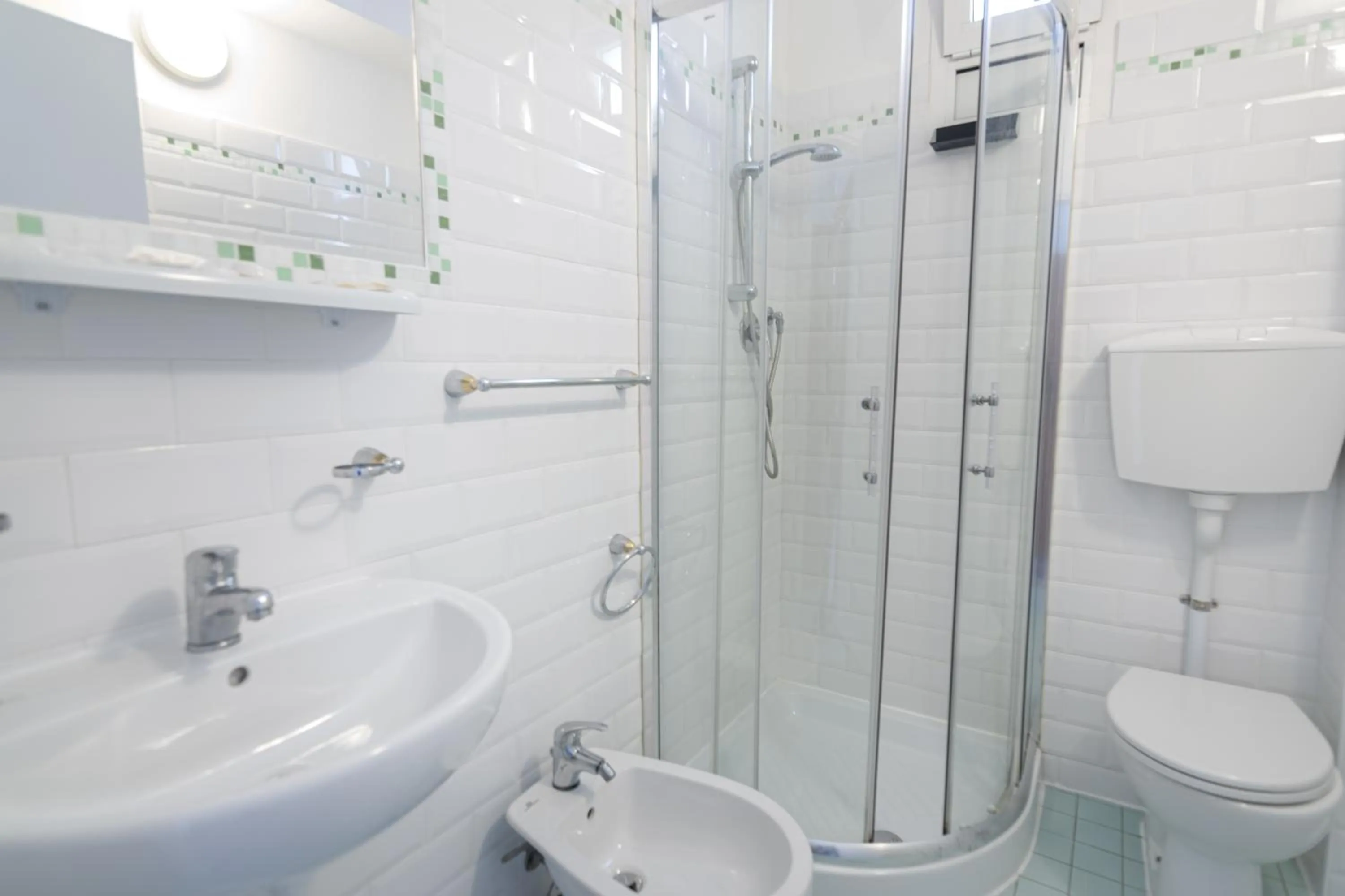 Bathroom in Hotel Lily