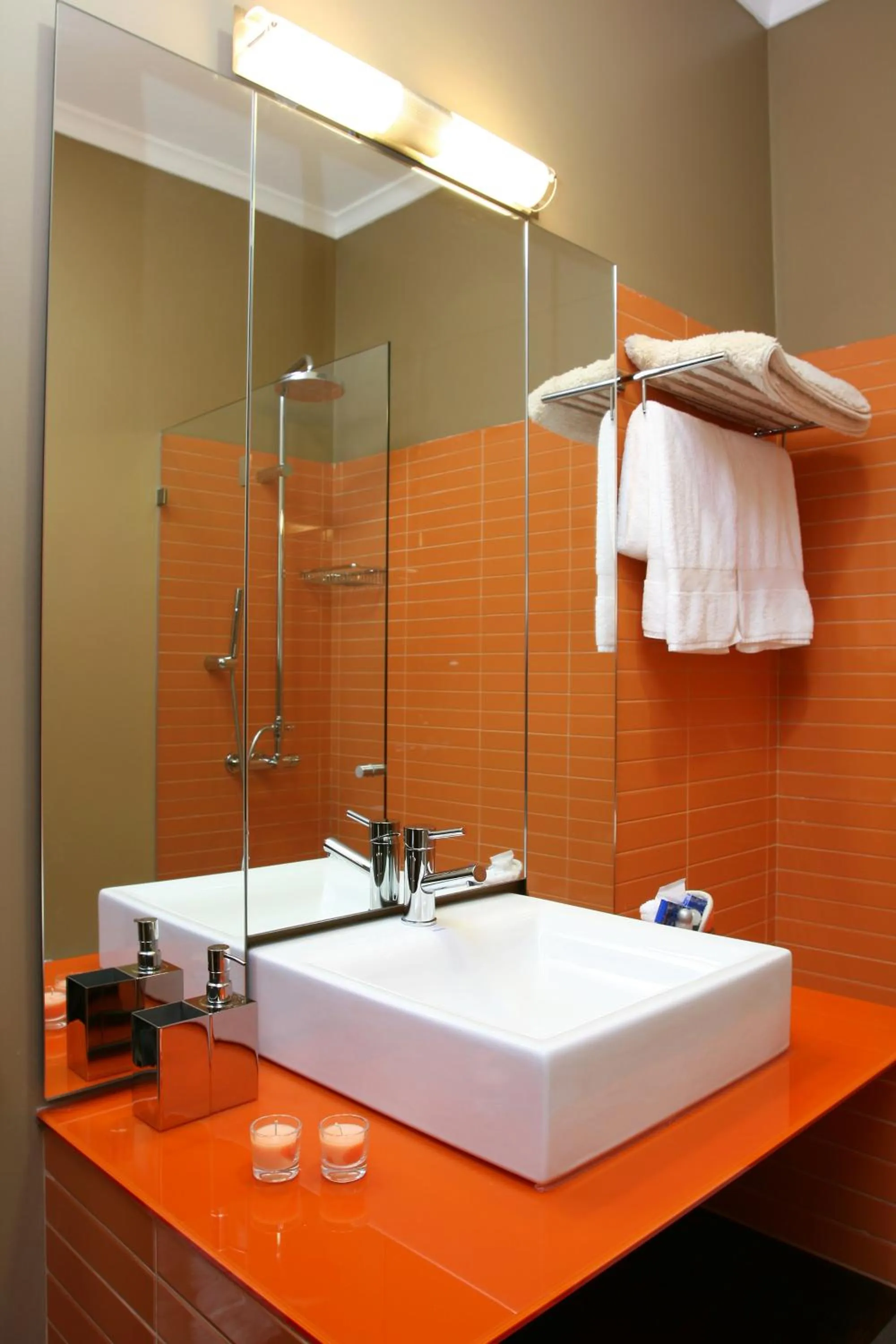 Shower in Quinta Da Pereira E Enricas Agro-Turismo