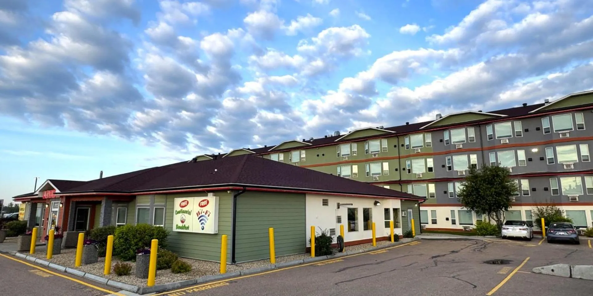 Property building in Western Budget Motel Leduc #3