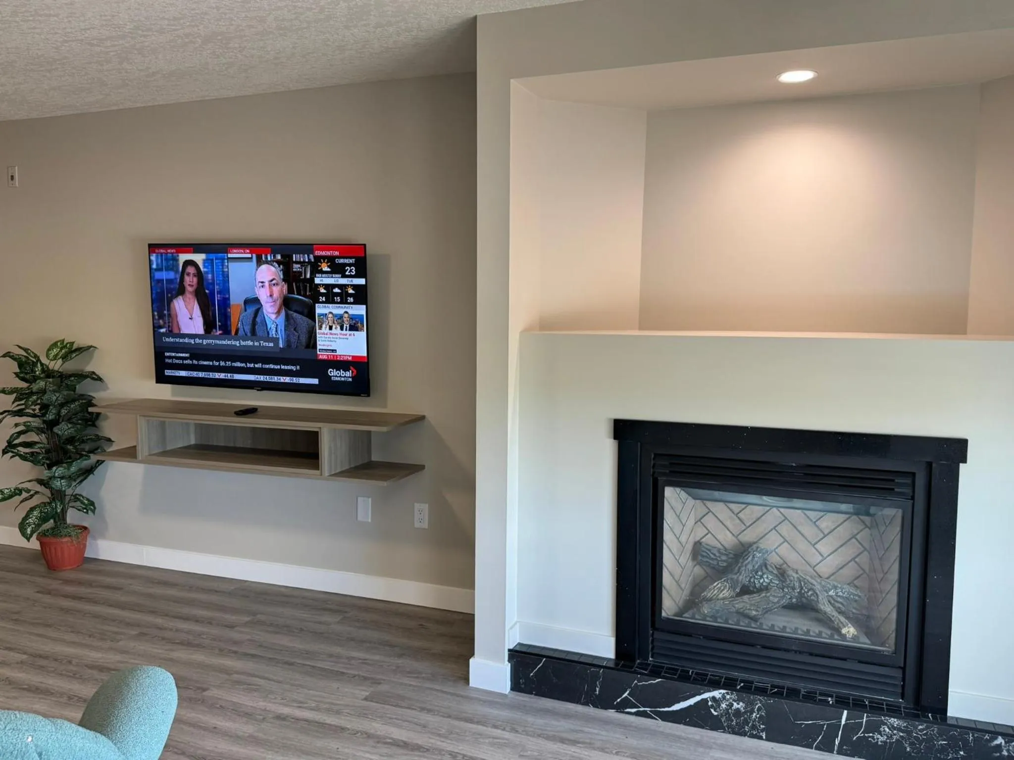 TV and multimedia in Western Budget Motel Leduc #3