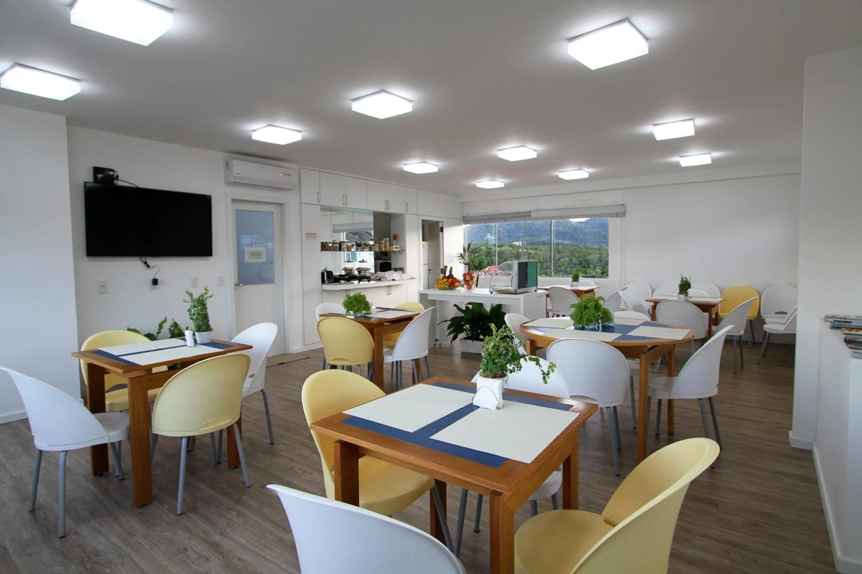 Restaurant/places to eat in Hotel Don Zepe