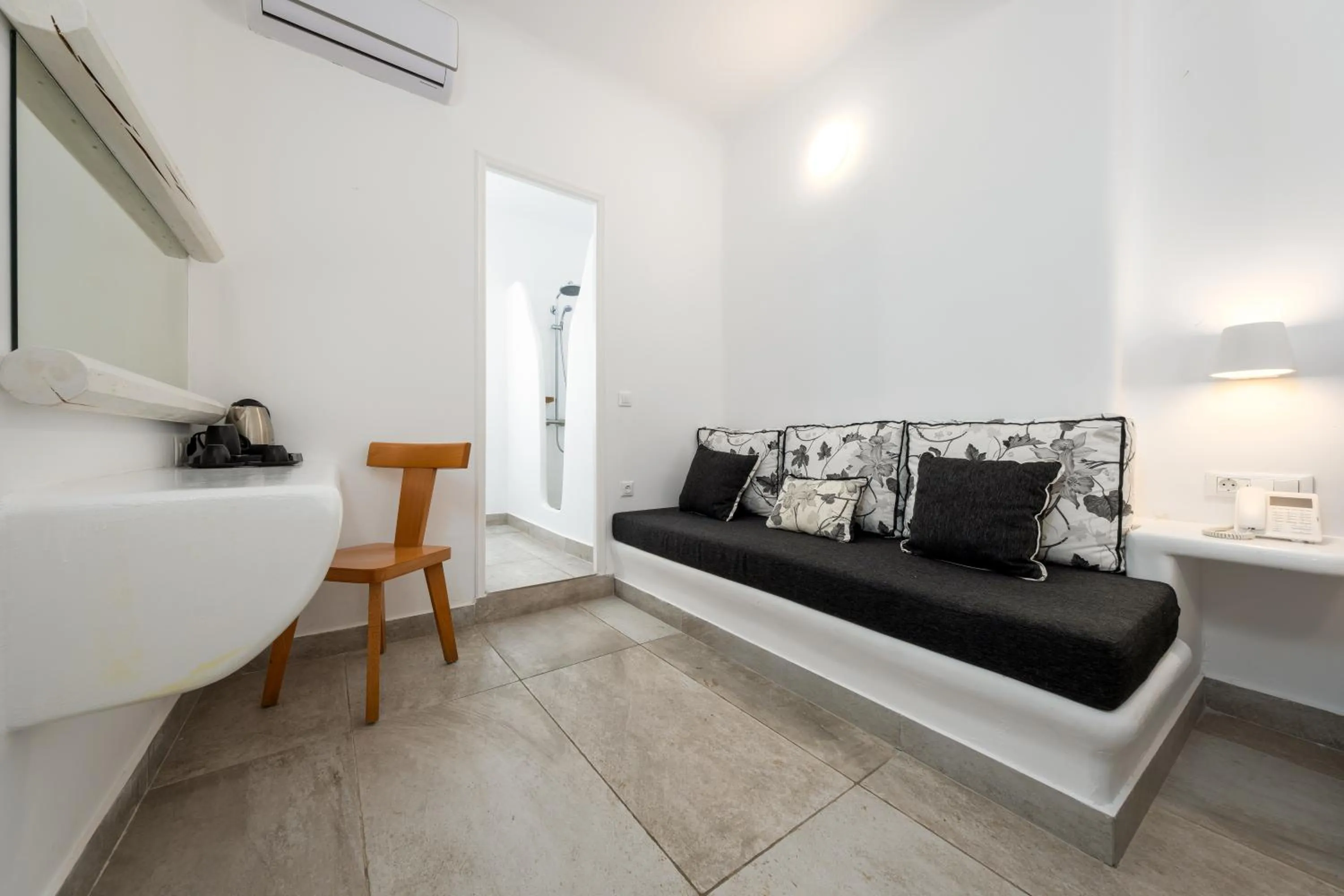 Photo of the whole room, Bed in Amaze Suites