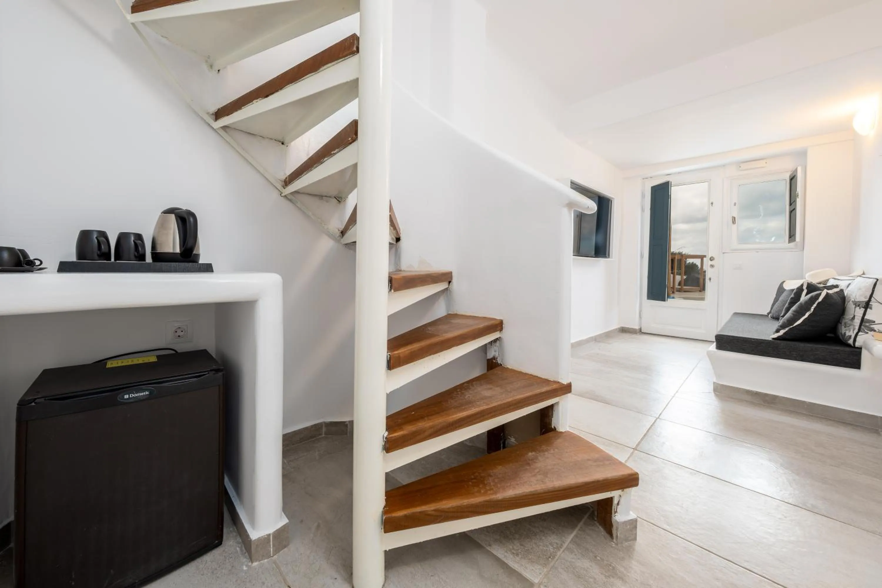 Photo of the whole room in Amaze Suites