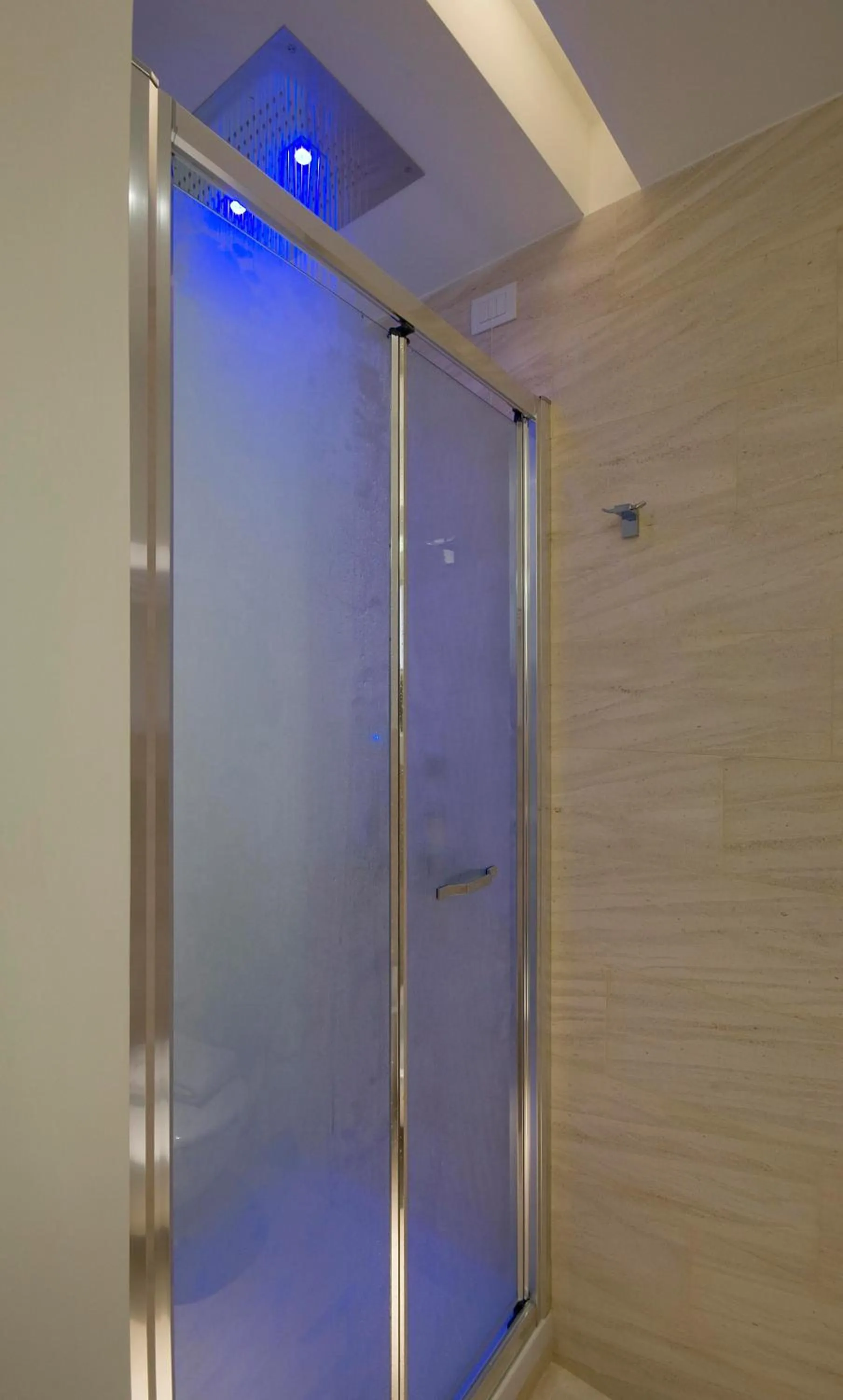 Bathroom in Gigli D'Oro Suite