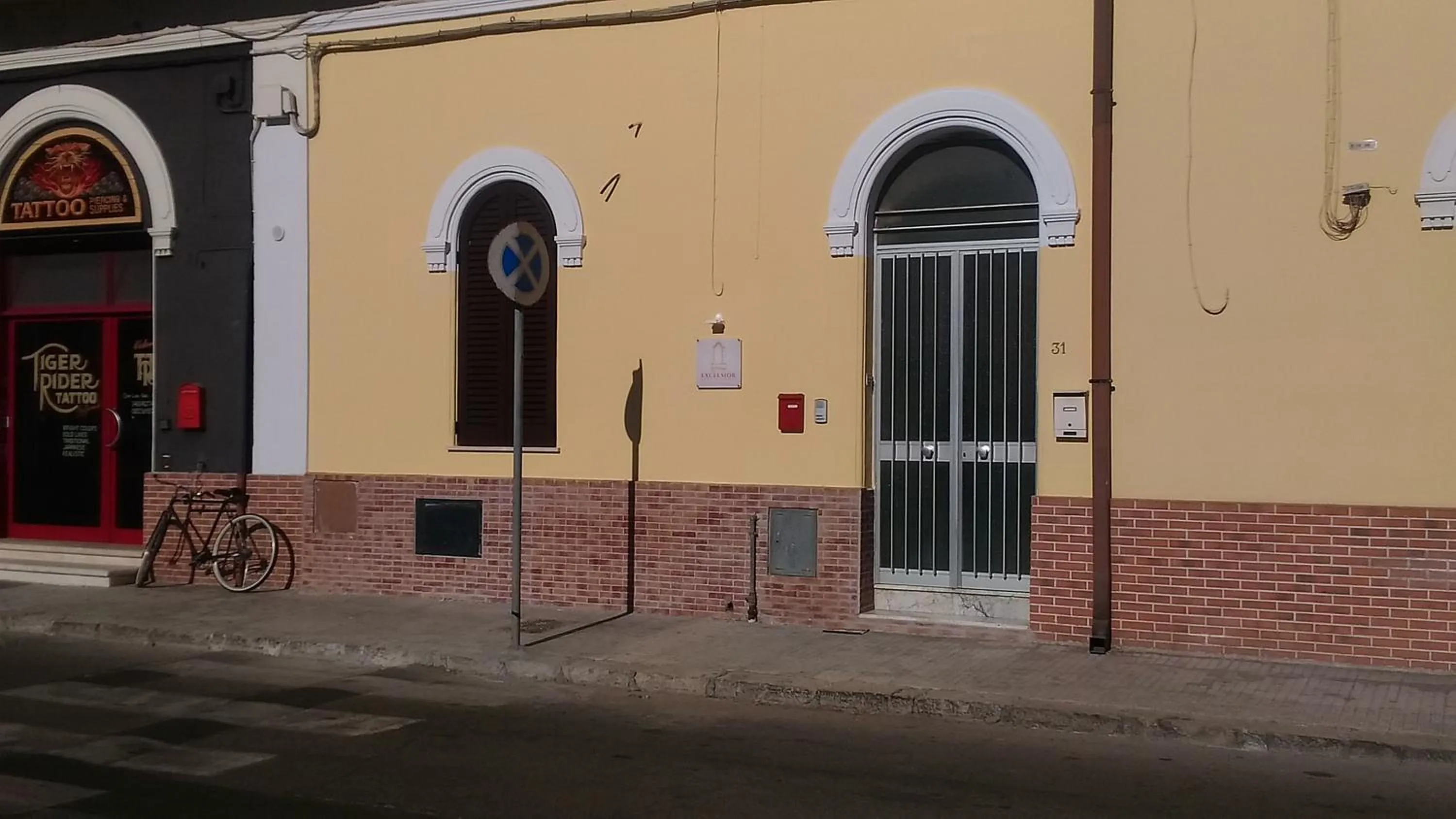 Facade/entrance in B&B Excelsior