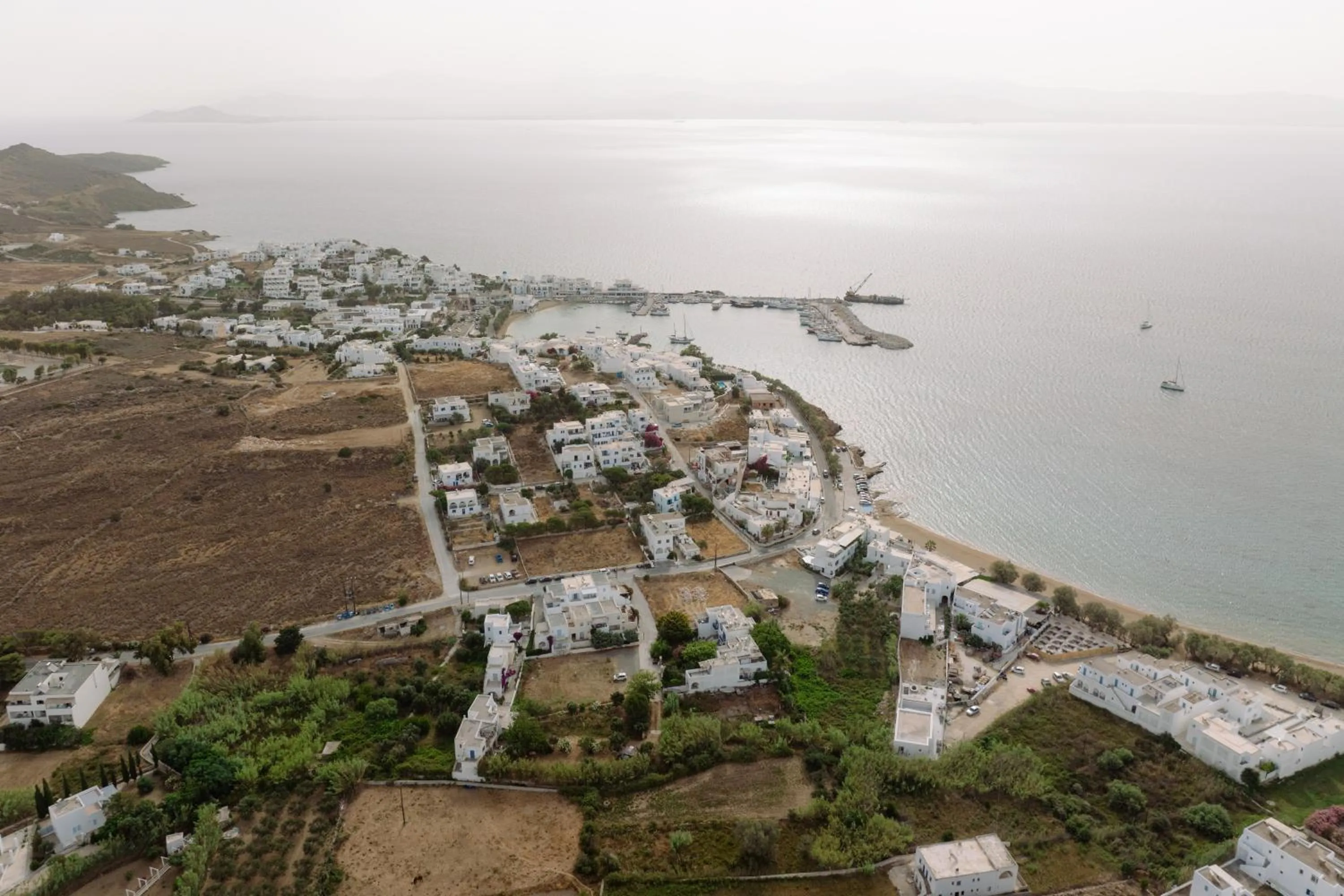 Neighbourhood in Pnoi Hotel