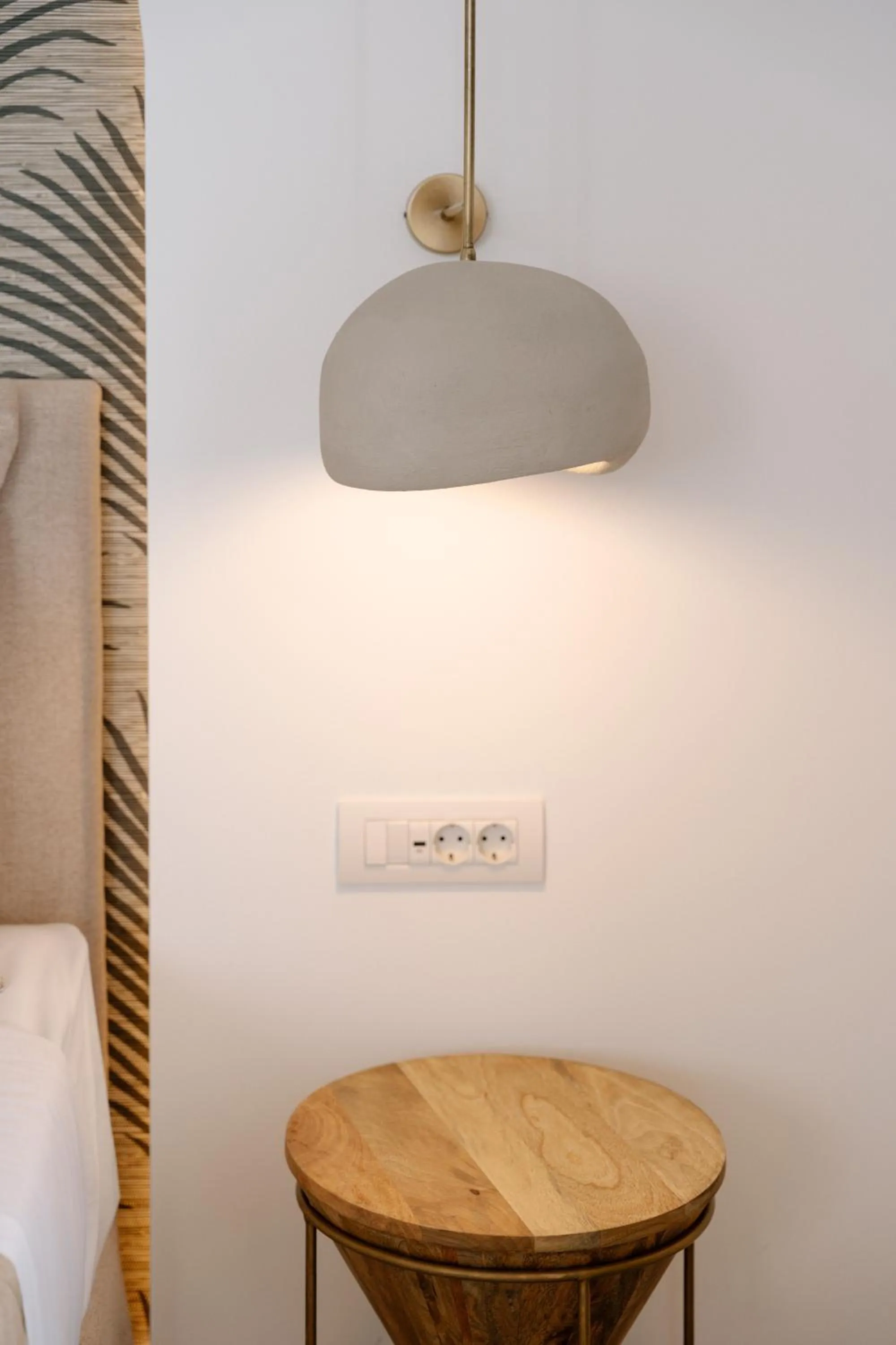 Decorative detail in Pnoi Hotel