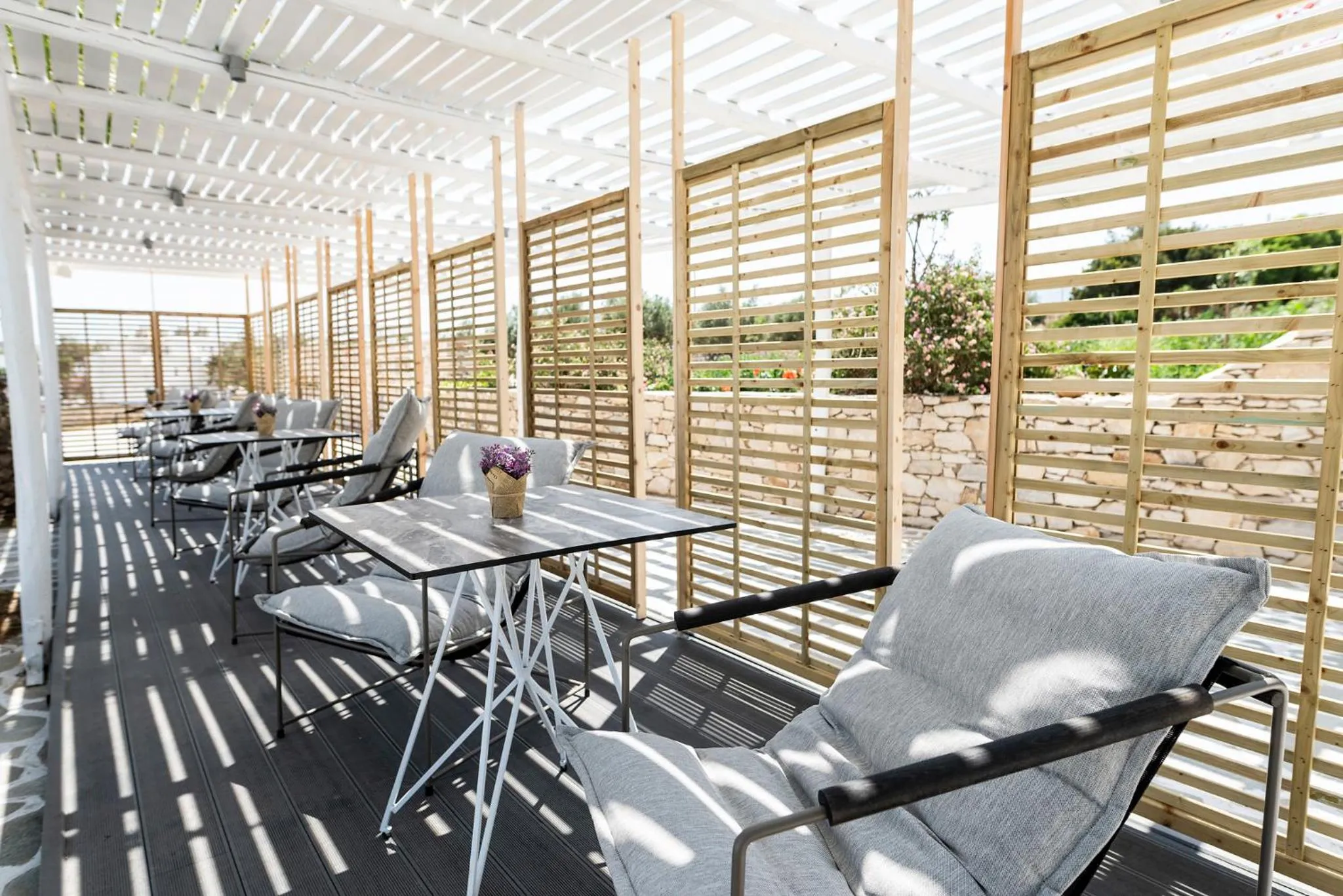 Swimming pool in Pnoi Hotel