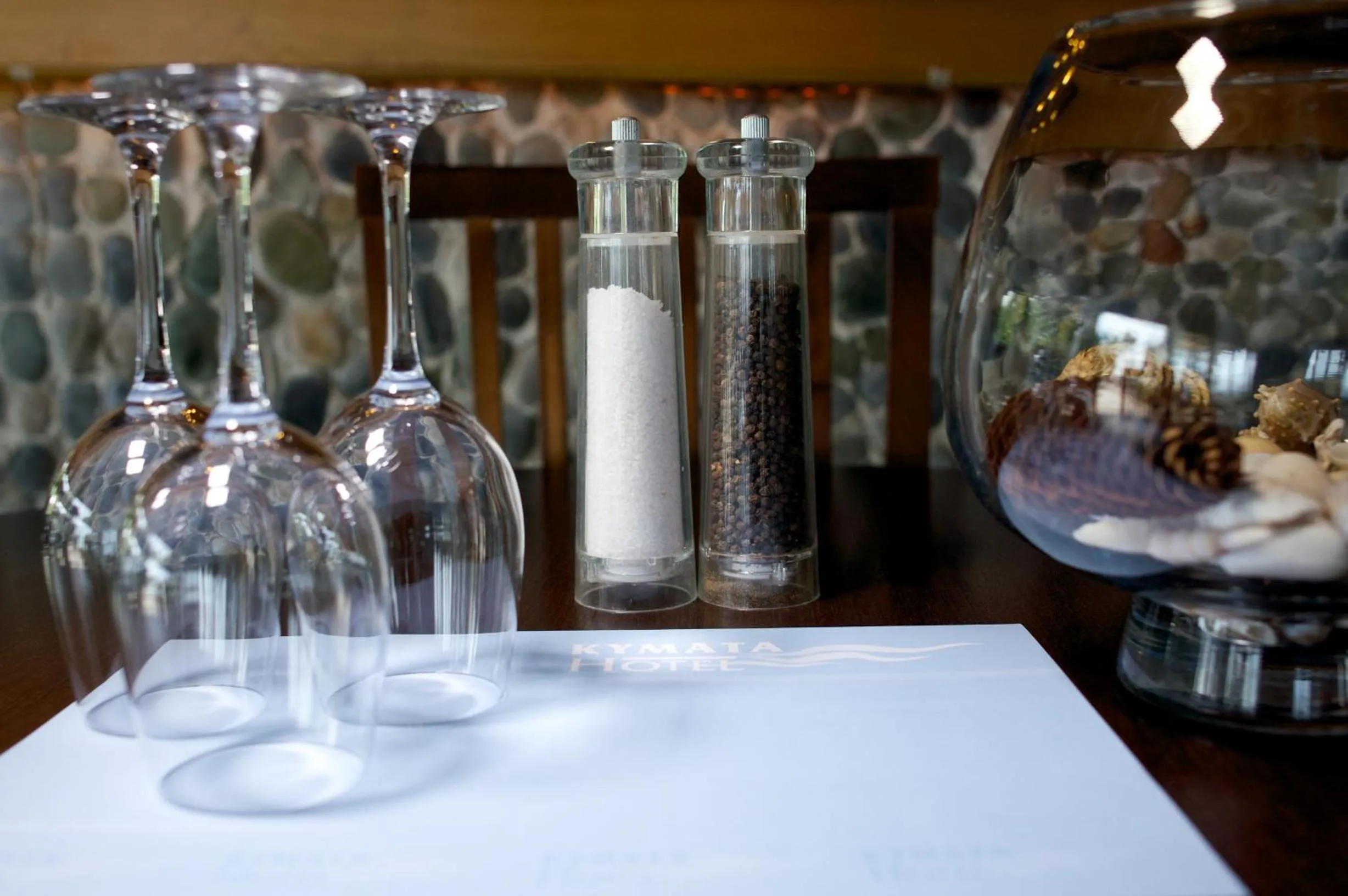 Restaurant/places to eat in Kymata Hotel