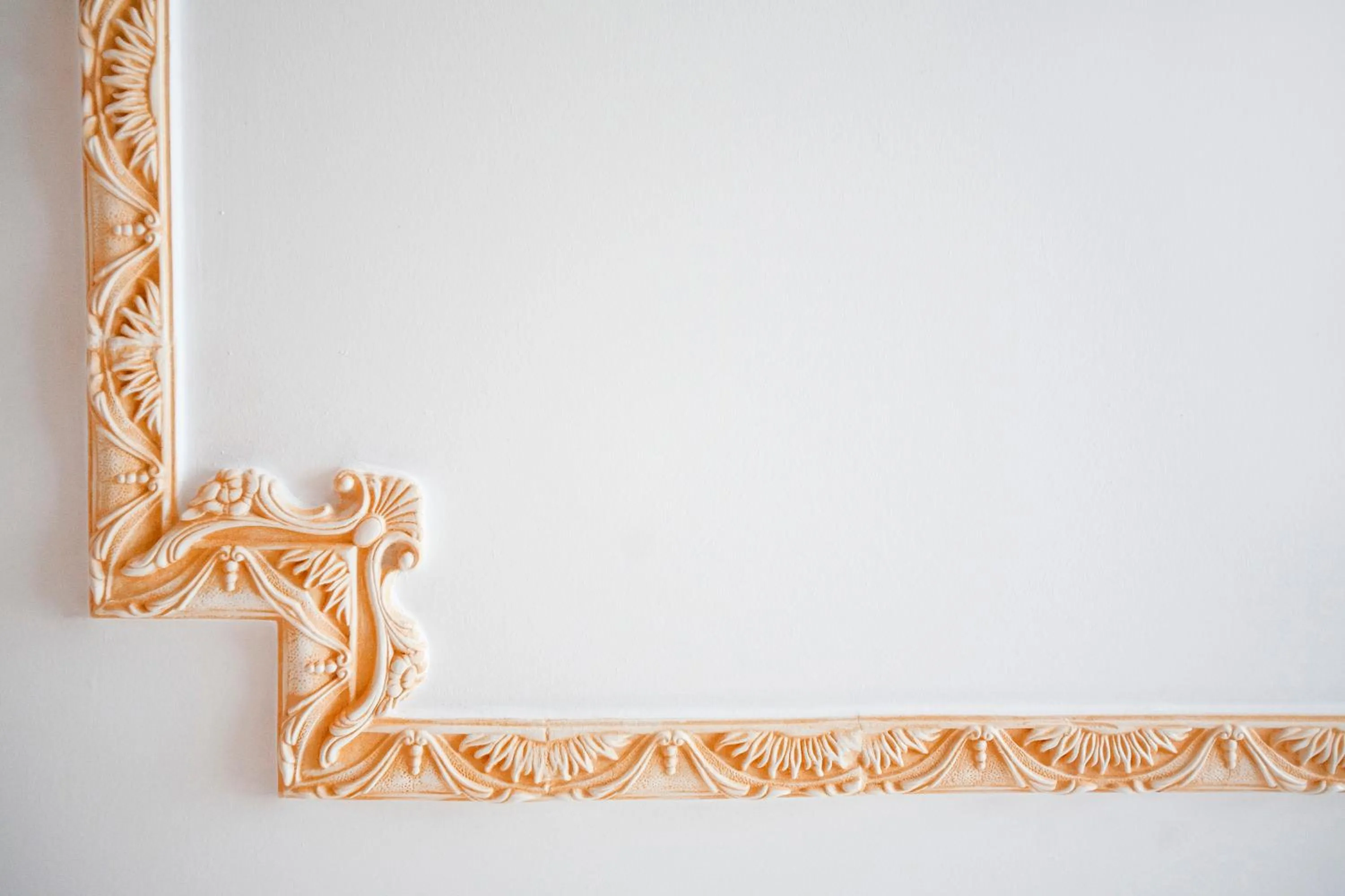 Hot Tub in Kymata Hotel