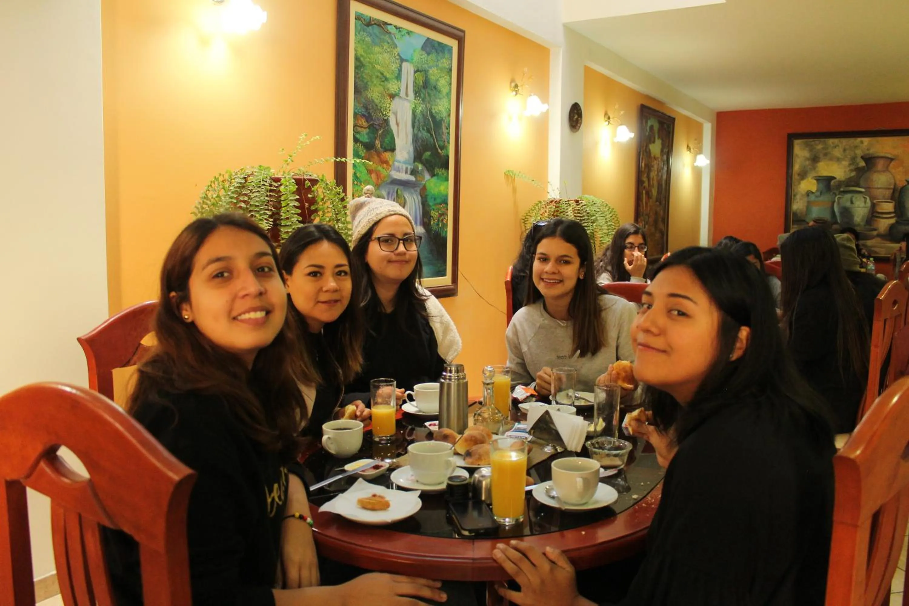 American breakfast in Retamas Hotel