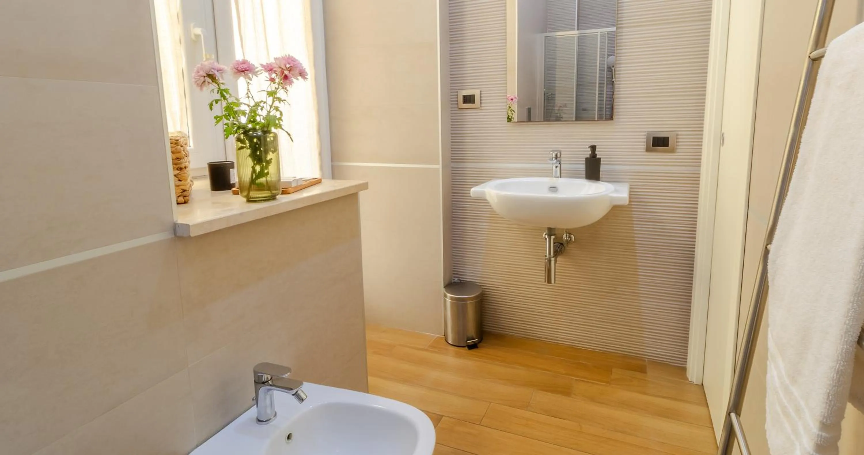 Bathroom in Musto Suites & Rooms