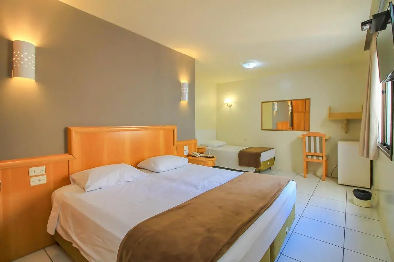 Standard Triple Room in Coral Express, próximo a Hospital Mae de Deus, IPIRANGA Instituto de Cardiologia Standard Triple Room in Coral Express, próximo a Hospital Mae de Deus, IPIRANGA Instituto de Cardiologia