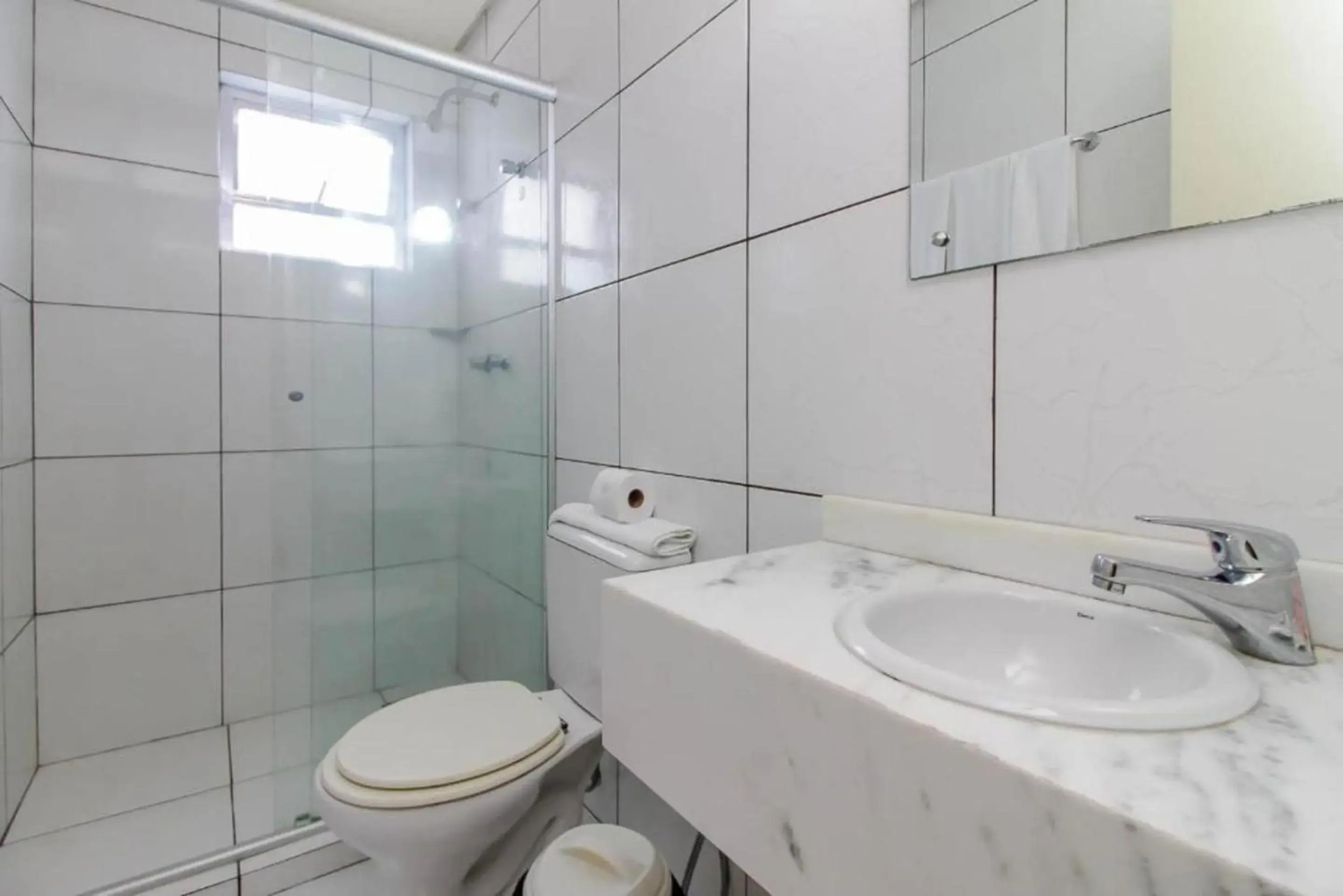 Family Room in Coral Express, próximo a Hospital Mae de Deus, IPIRANGA Instituto de Cardiologia Family Room in Coral Express, próximo a Hospital Mae de Deus, IPIRANGA Instituto de Cardiologia