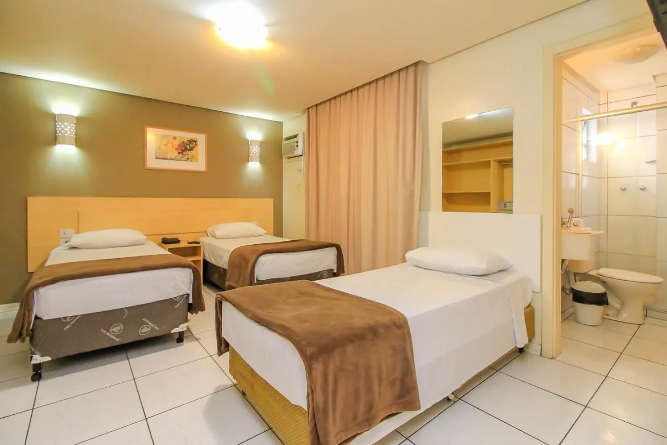 Toilet, Bed in Coral Express, próximo a Hospital Mae de Deus, IPIRANGA Instituto de Cardiologia