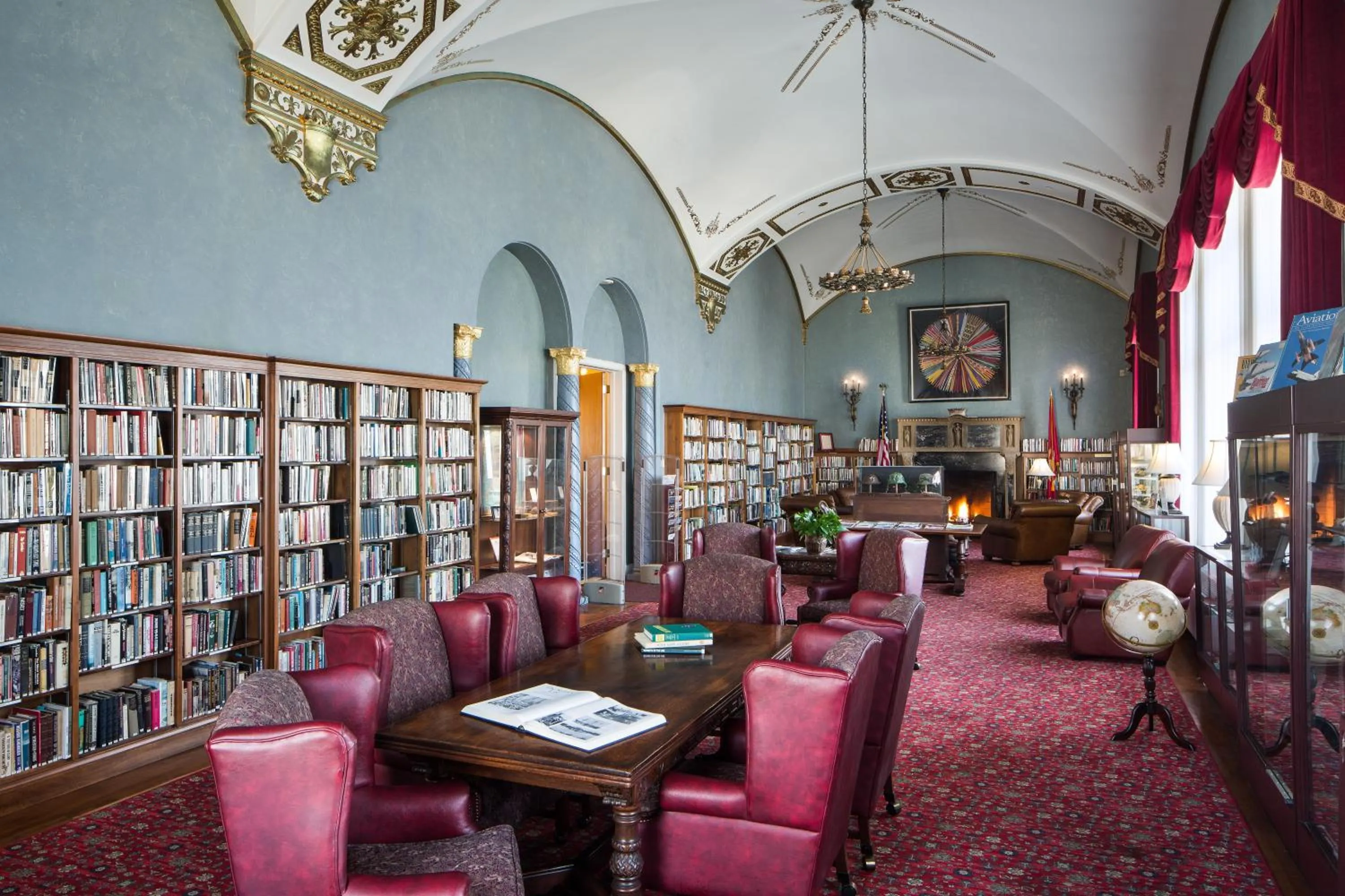 Library in Marines' Memorial Club & Hotel Union Square