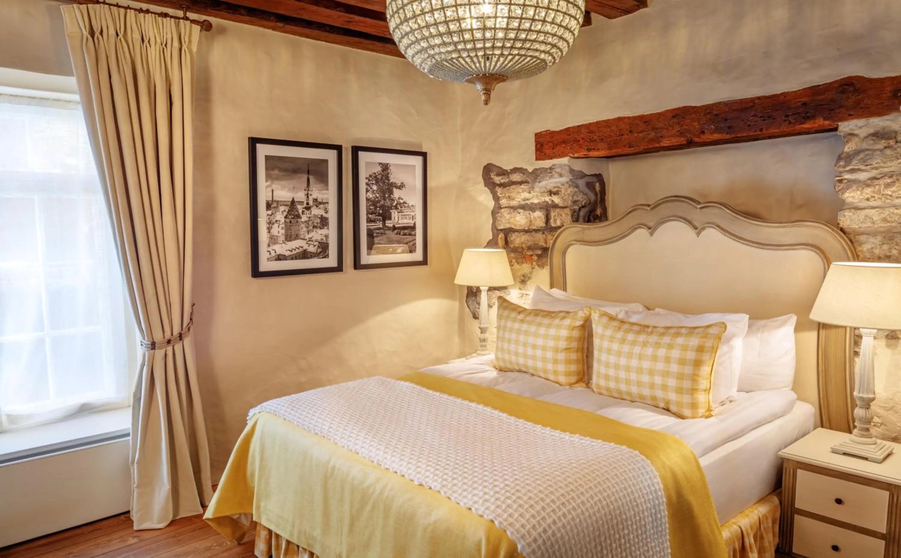 Photo of the whole room, Bed in Schlössle Hotel - Small Luxury Hotels of the World