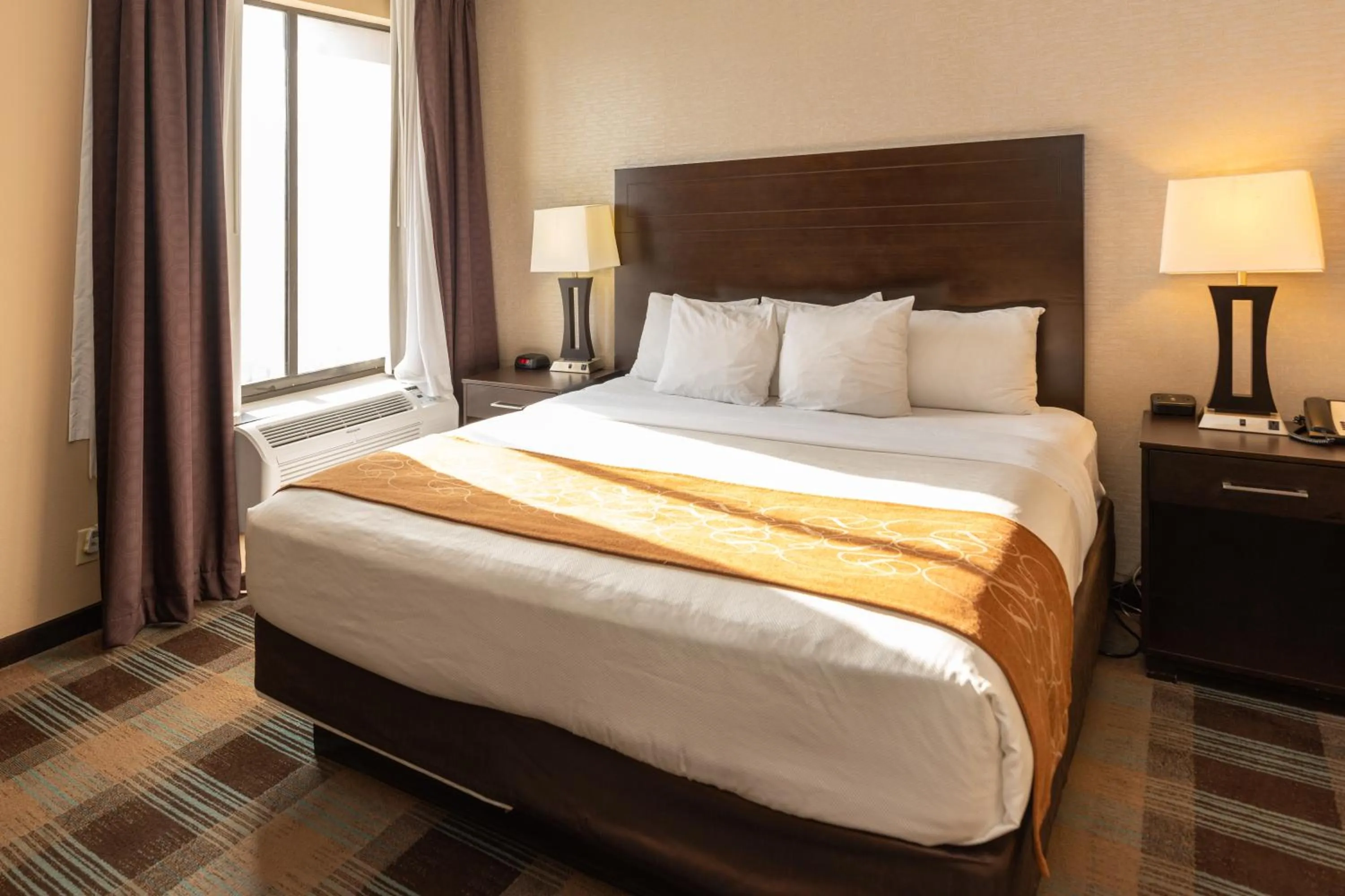 Bed in Comfort Suites Houston West at Clay Road