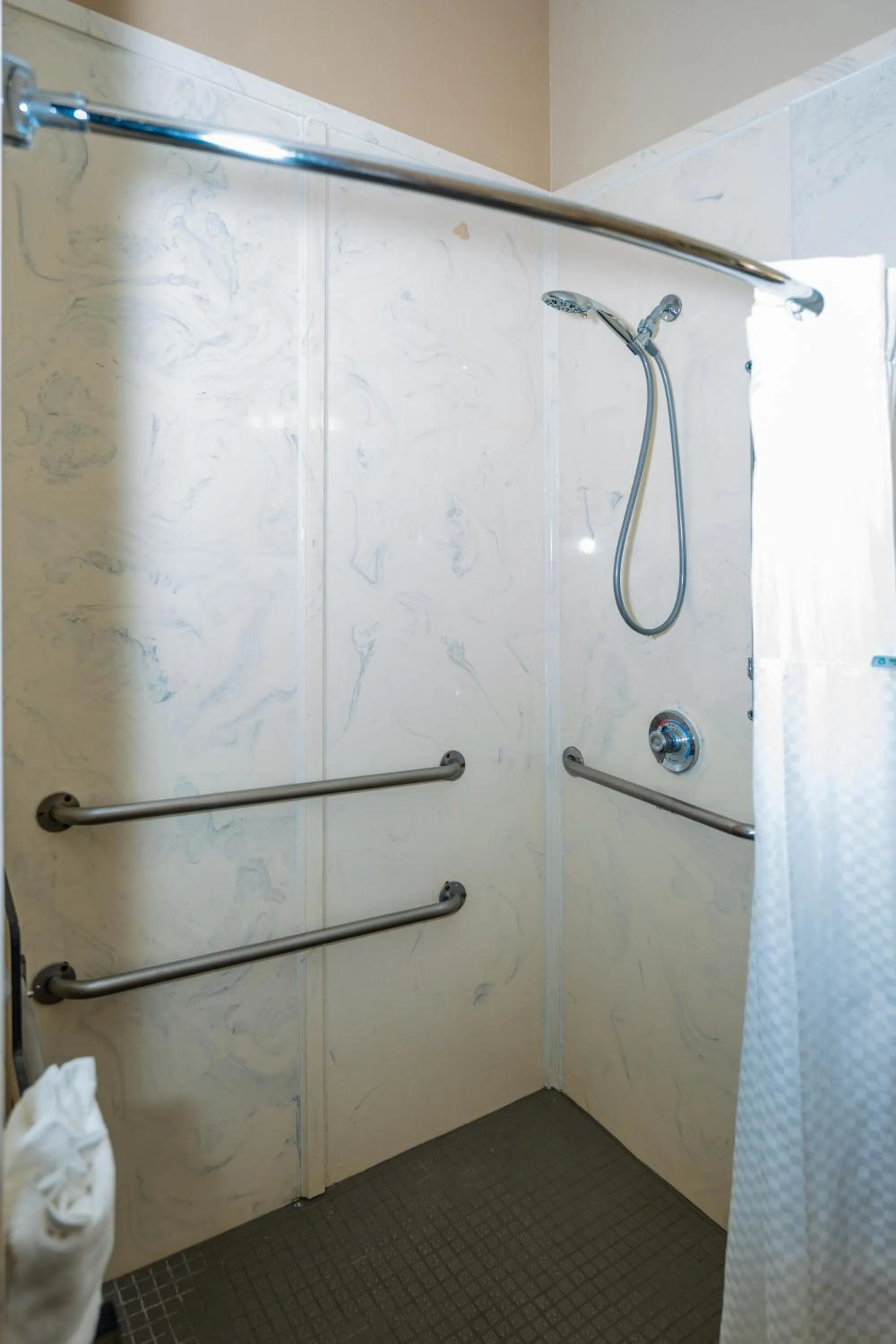 Bathroom in Comfort Suites Houston West at Clay Road