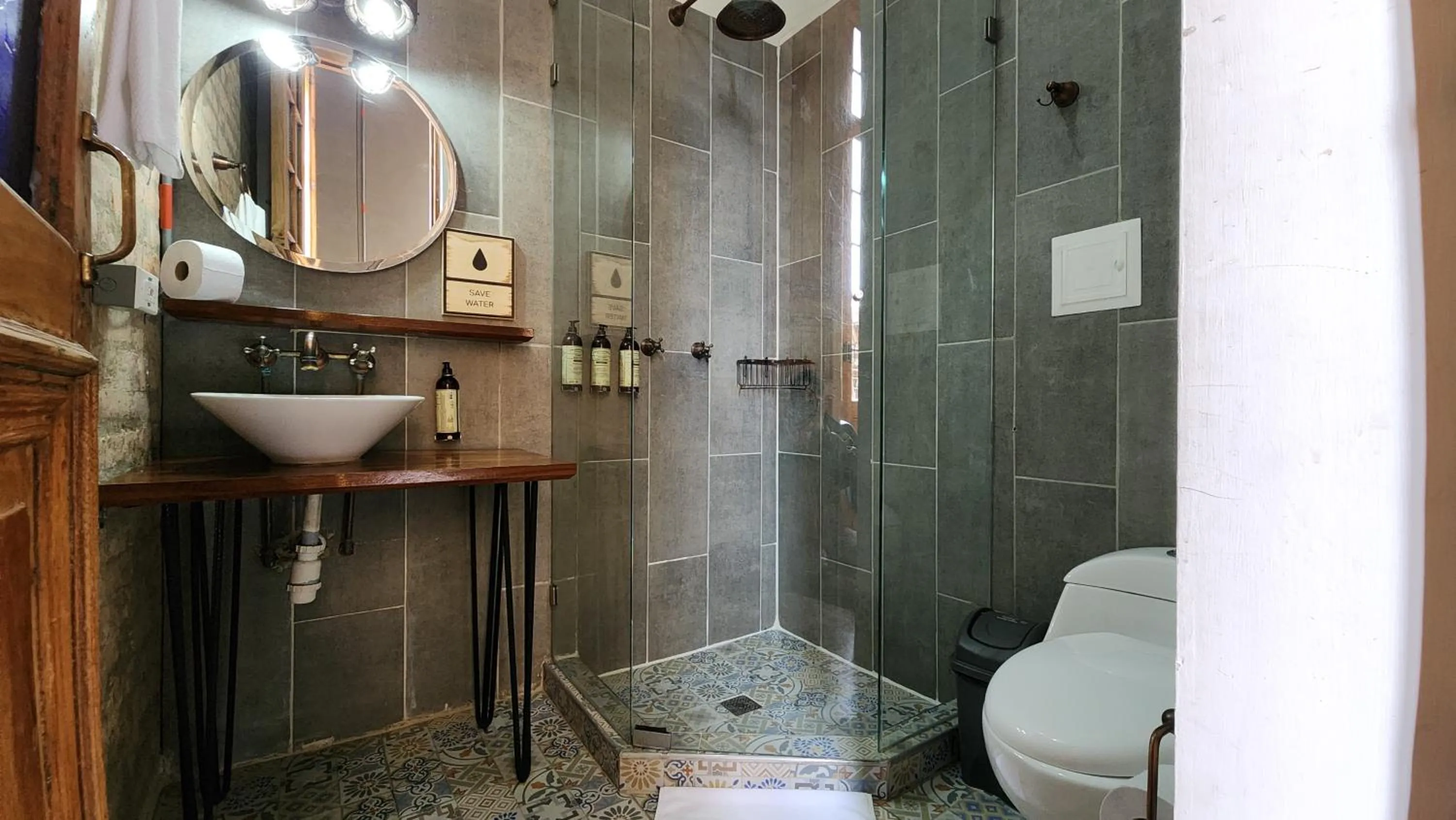 Delgadillo Hotel by Socialtel