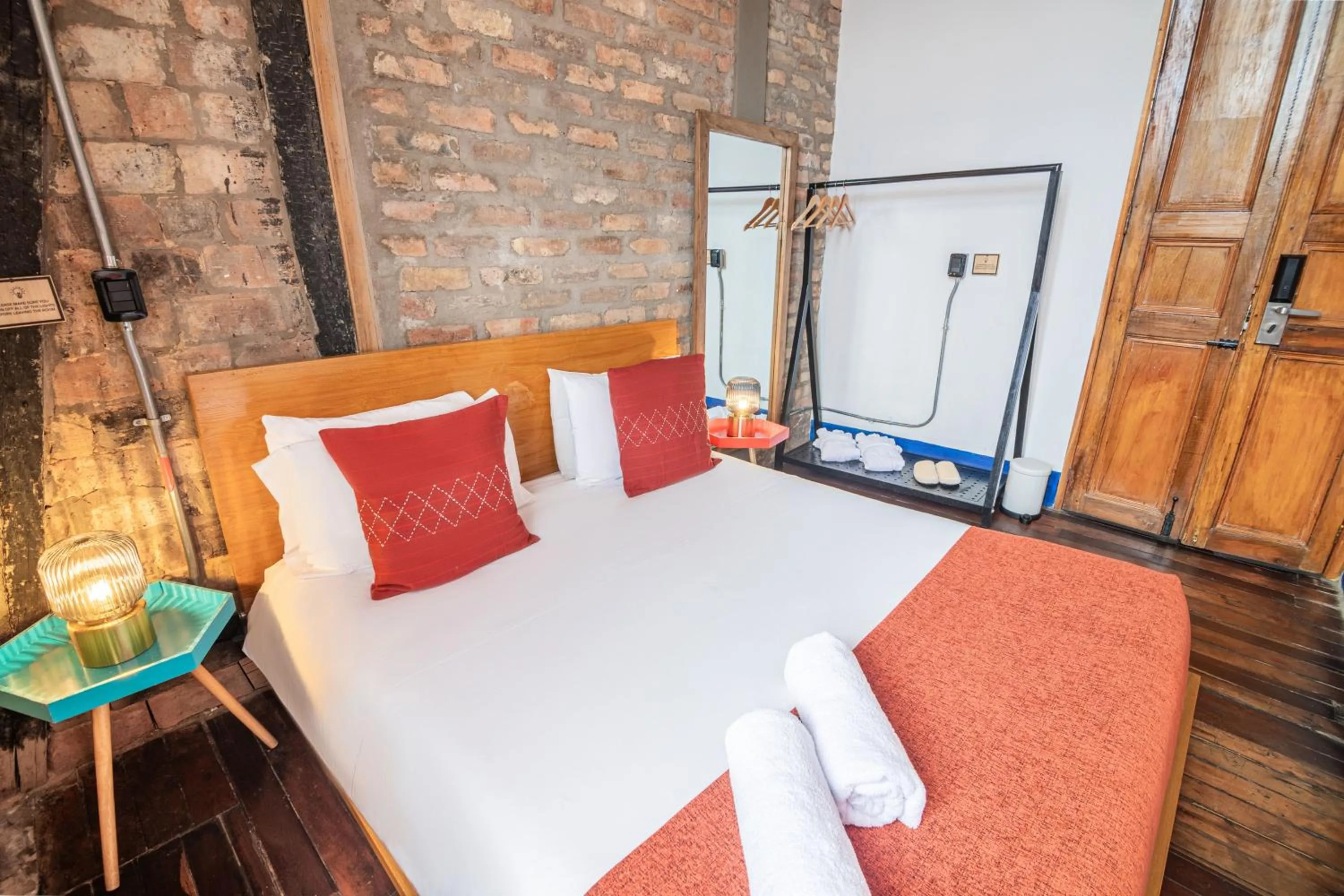 Bedroom, Bed in Delgadillo Hotel by Socialtel