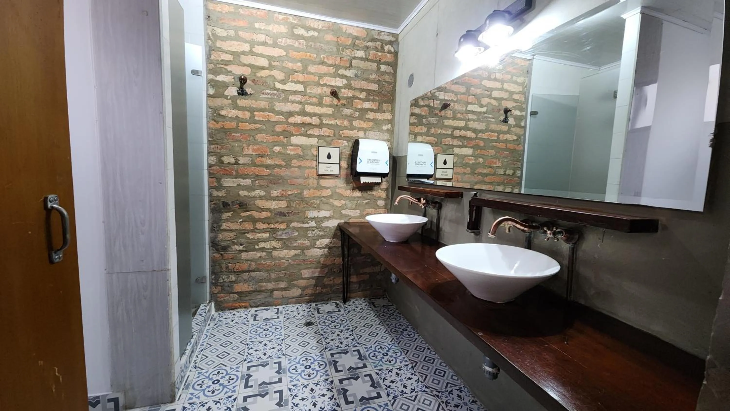 Delgadillo Hotel by Socialtel