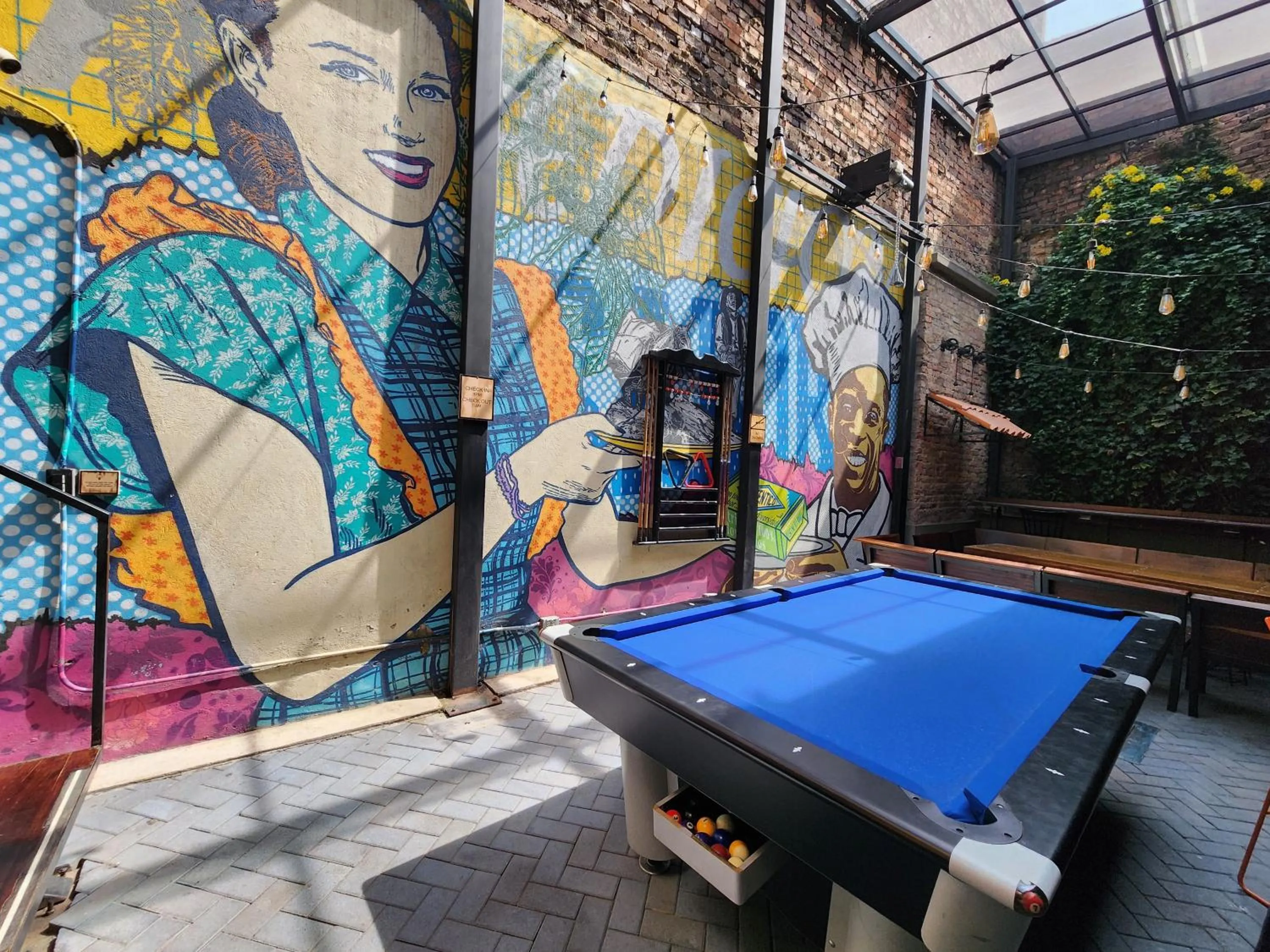 Game Room in Delgadillo Hotel by Socialtel