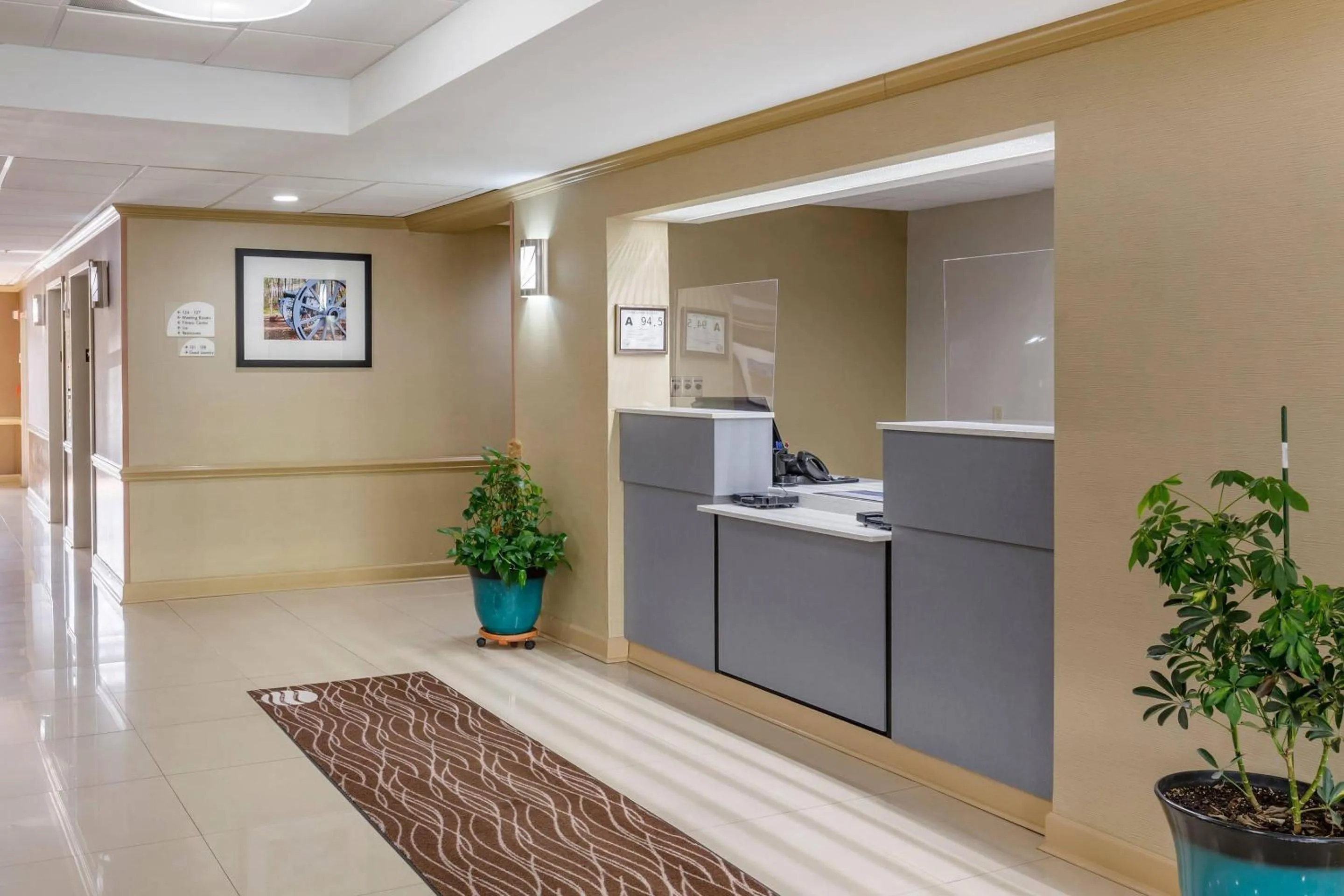 Lobby or reception in Comfort Inn Greensboro - Kernersville