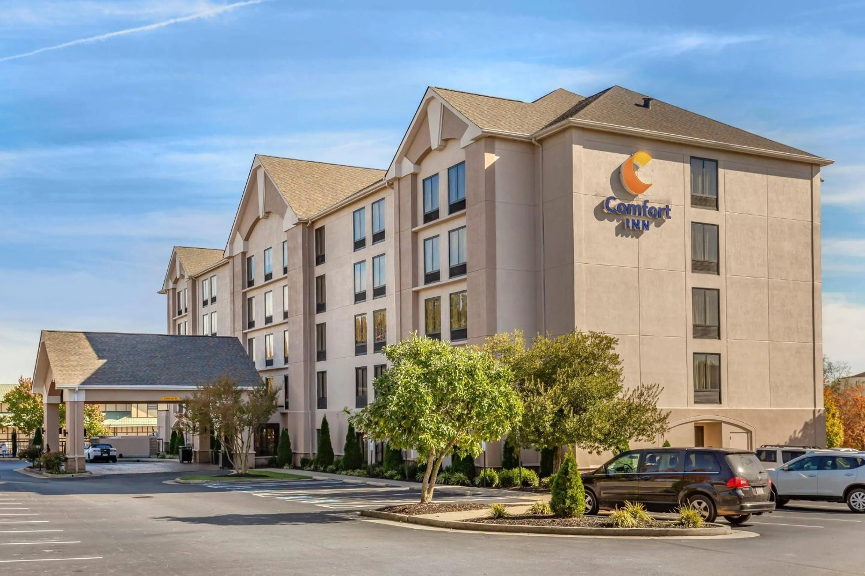 Property building in Comfort Inn Greensboro - Kernersville