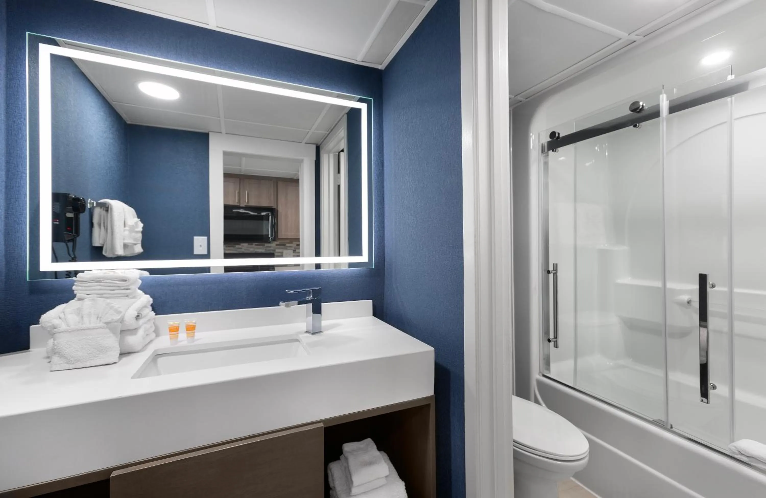 Bathroom in Captain's Quarters Resort