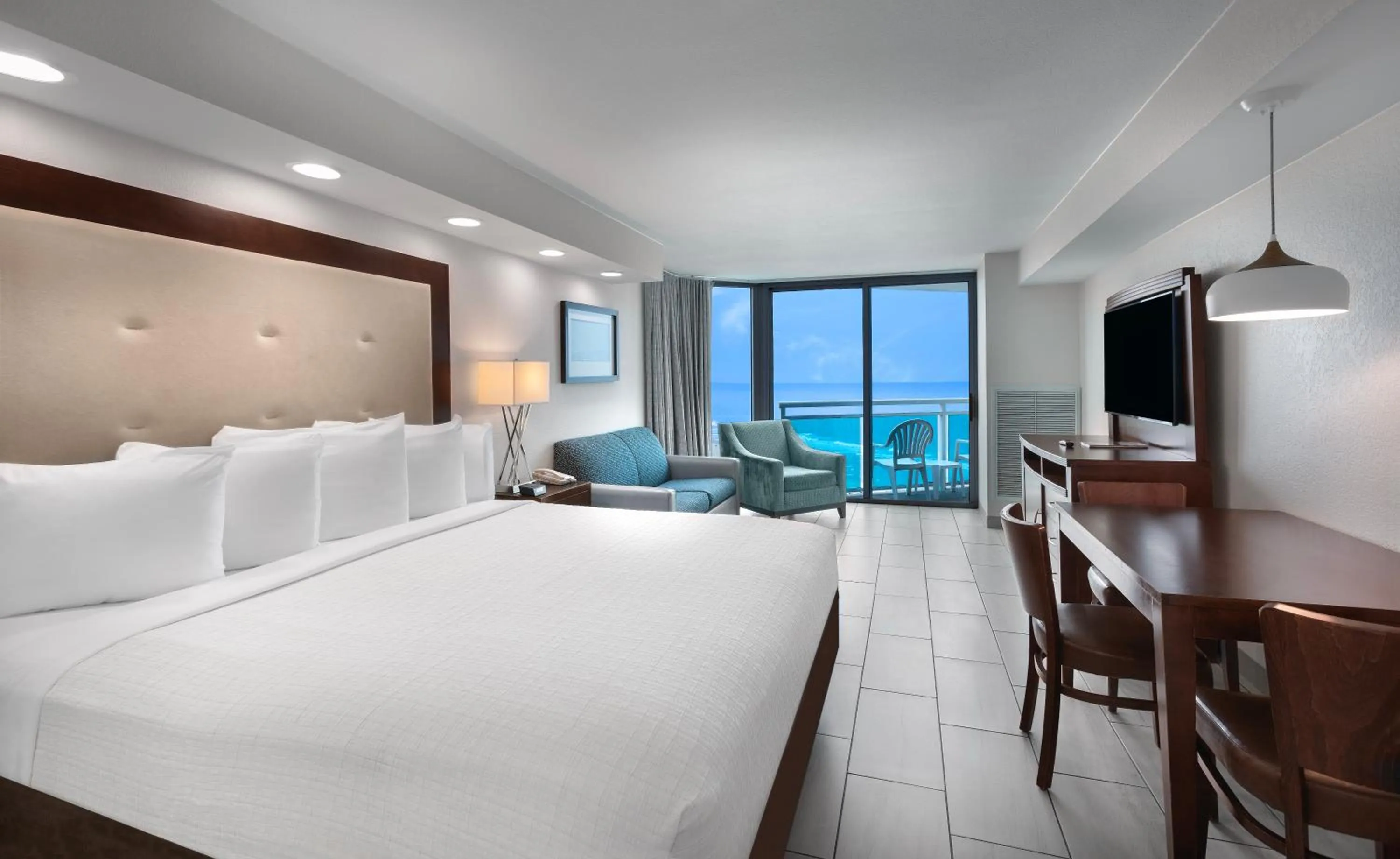 Bed in Captain's Quarters Resort