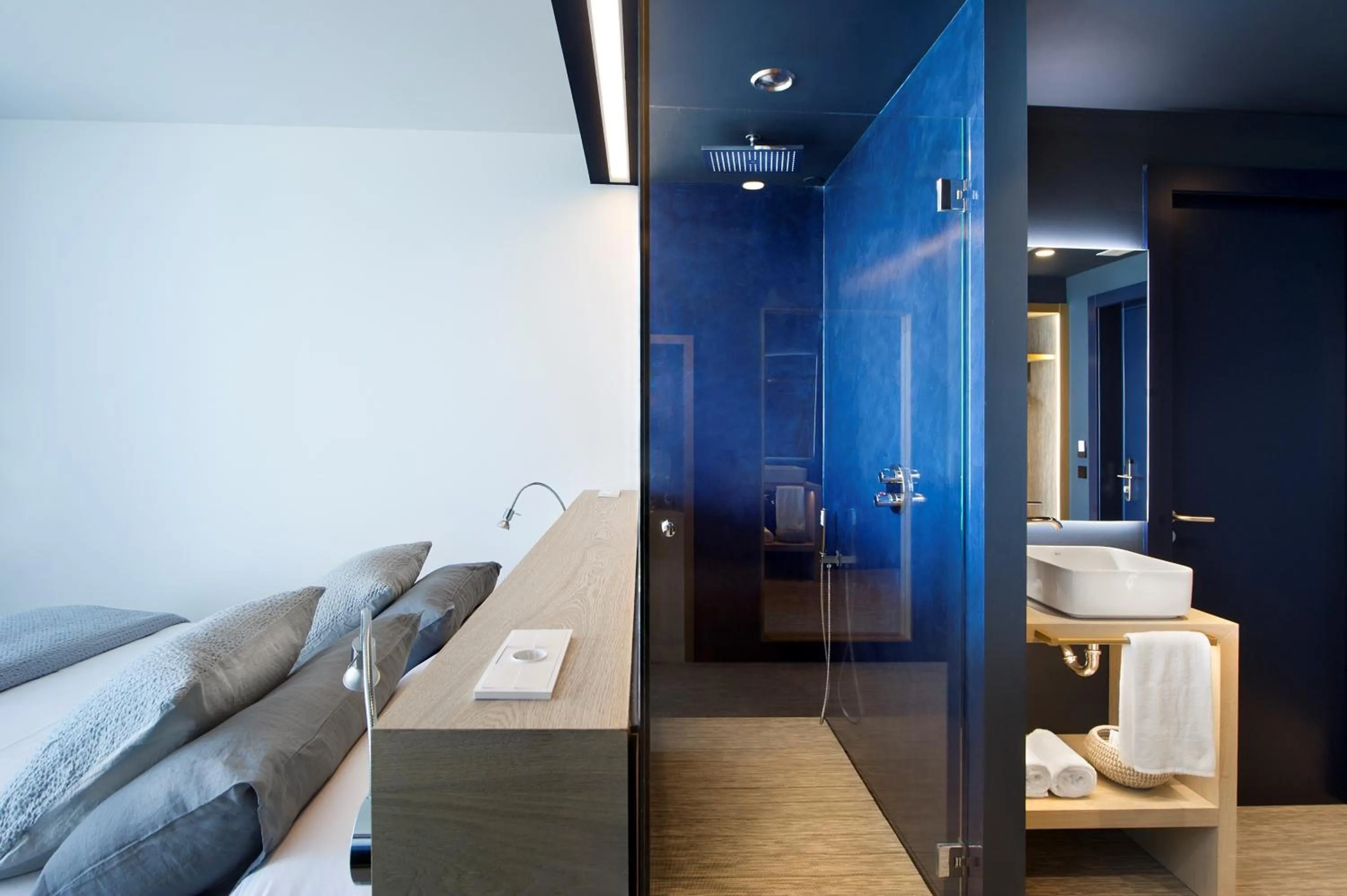 Shower in Hotel Boutique dONNA