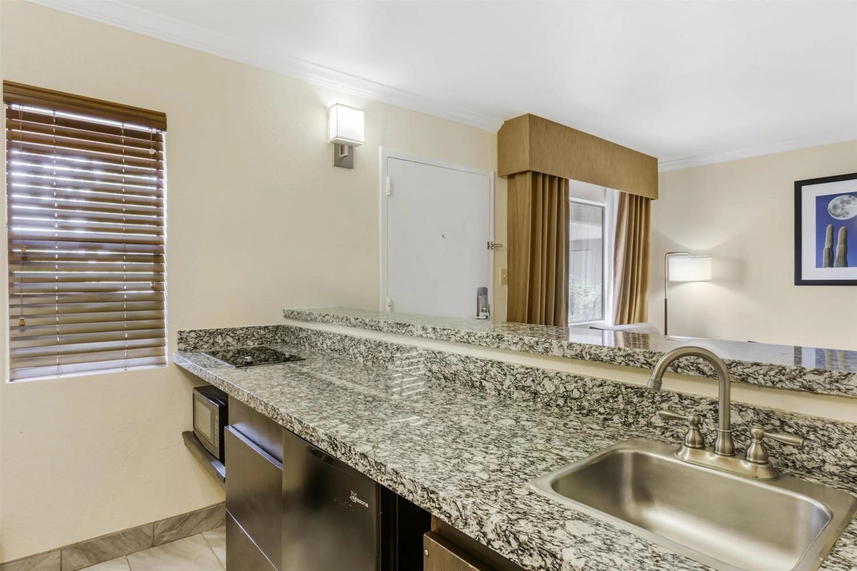 Photo of the whole room in Best Western InnSuites Tucson Foothills Hotel & Suites