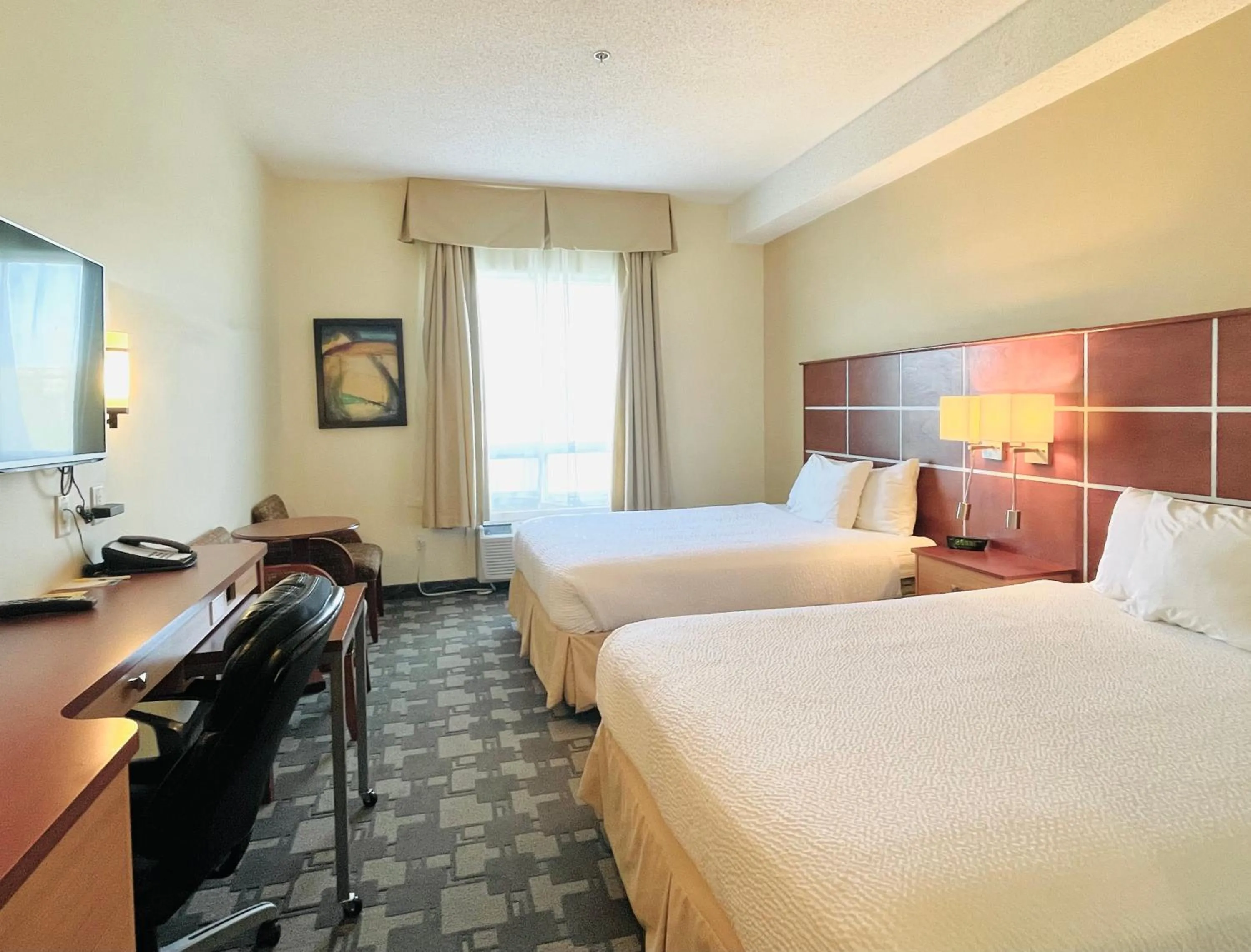 Bed in Days Inn by Wyndham Grande Prairie