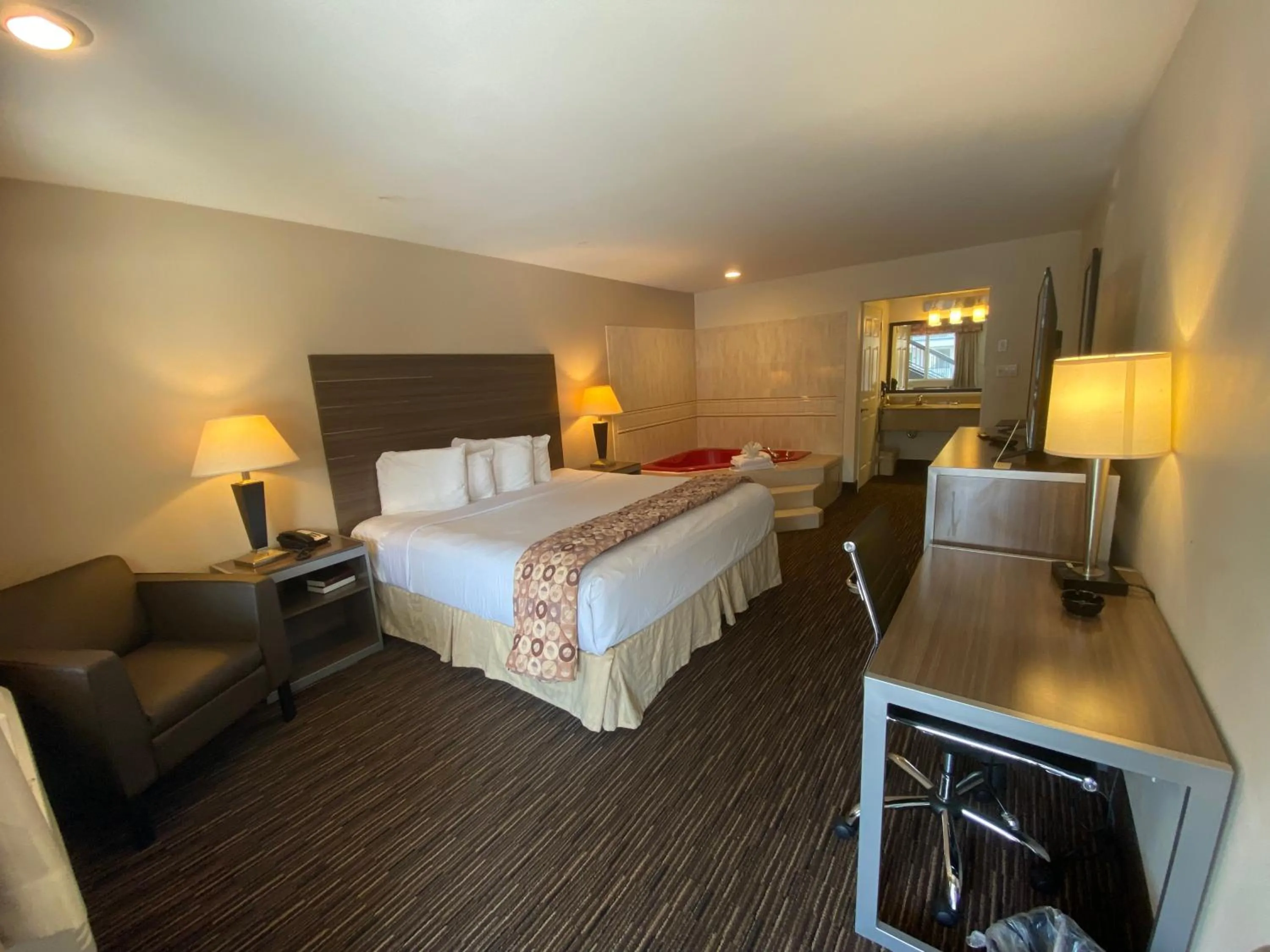 Bed in Garden State Inn