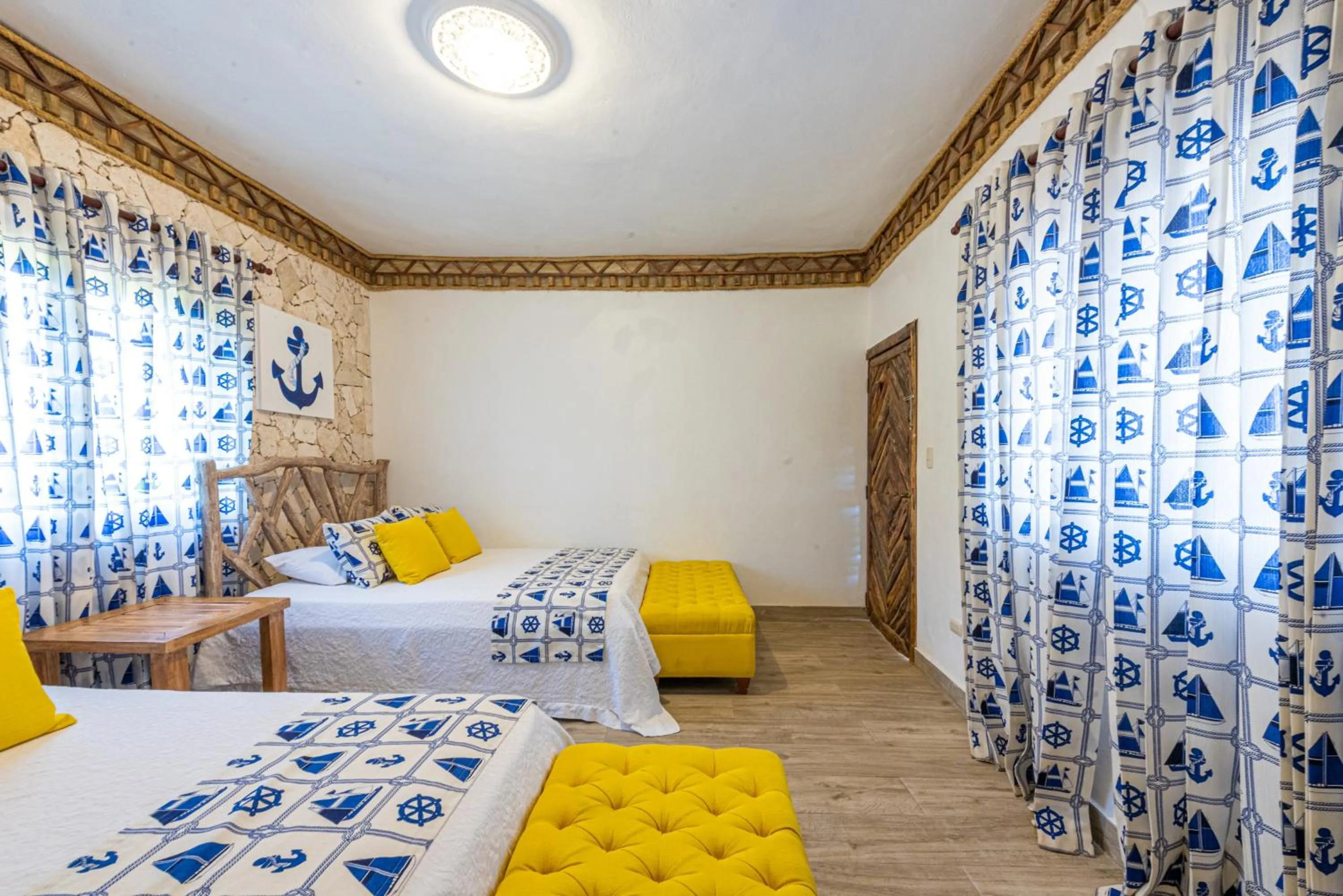 Bed in Vista de Águilas Ecolodge