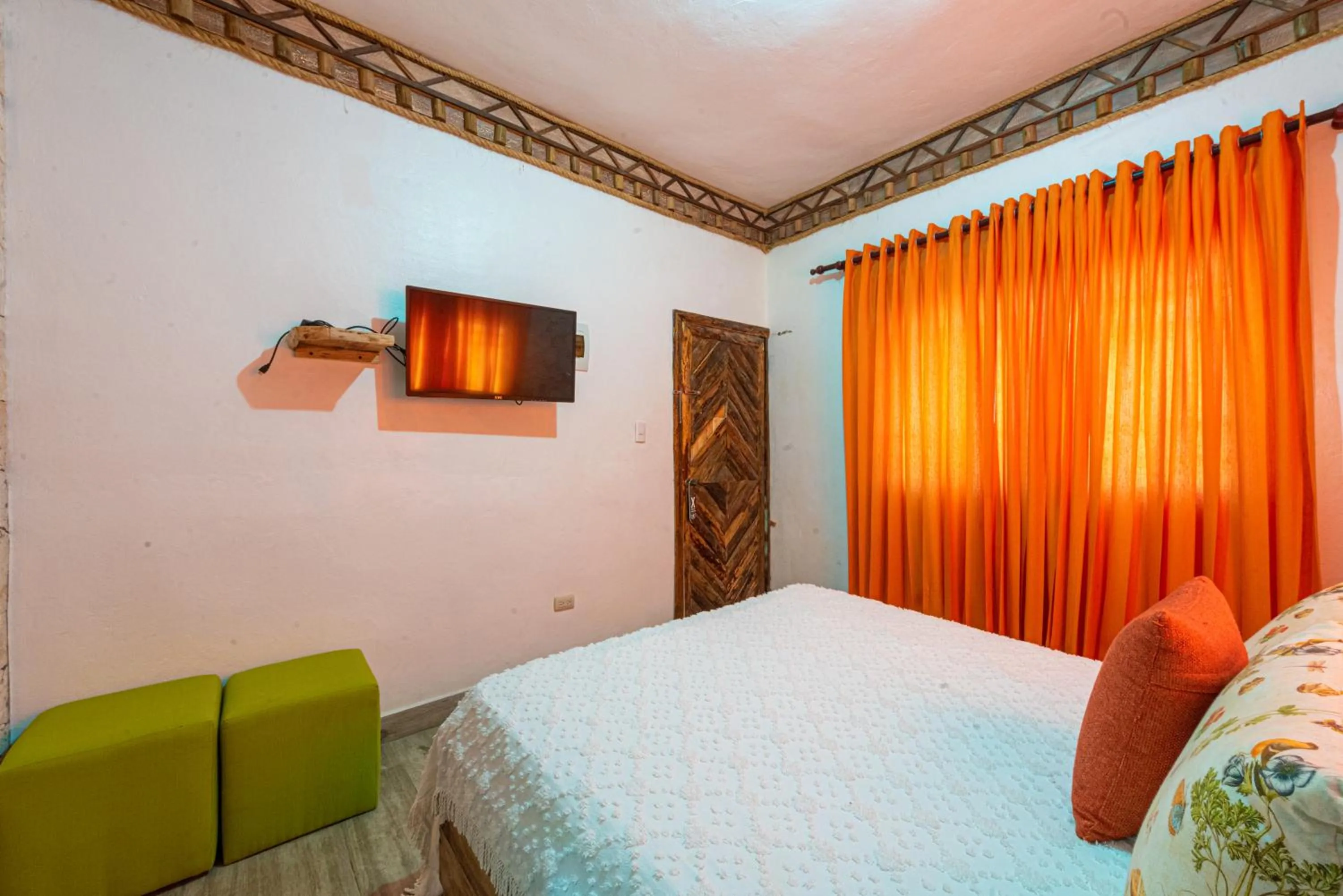 Bed in Vista de Águilas Ecolodge