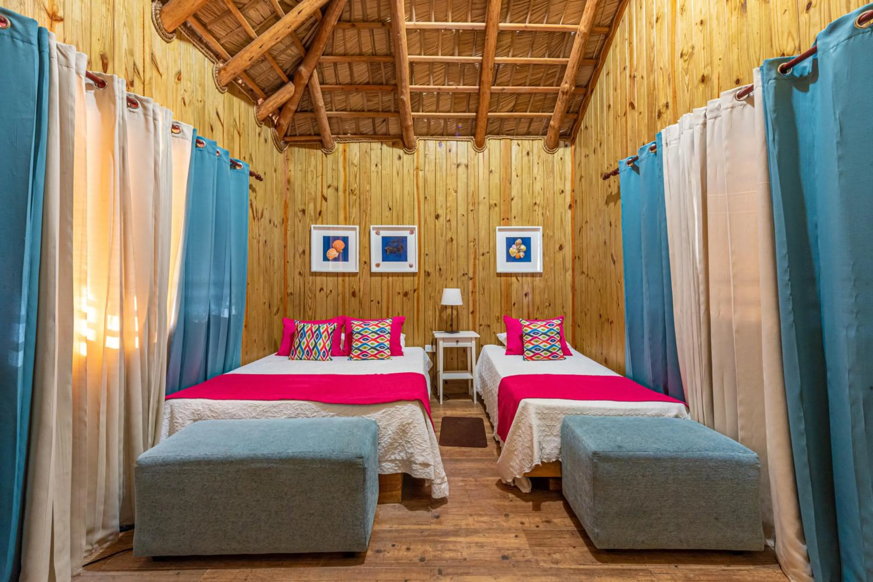 Bed in Vista de Águilas Ecolodge