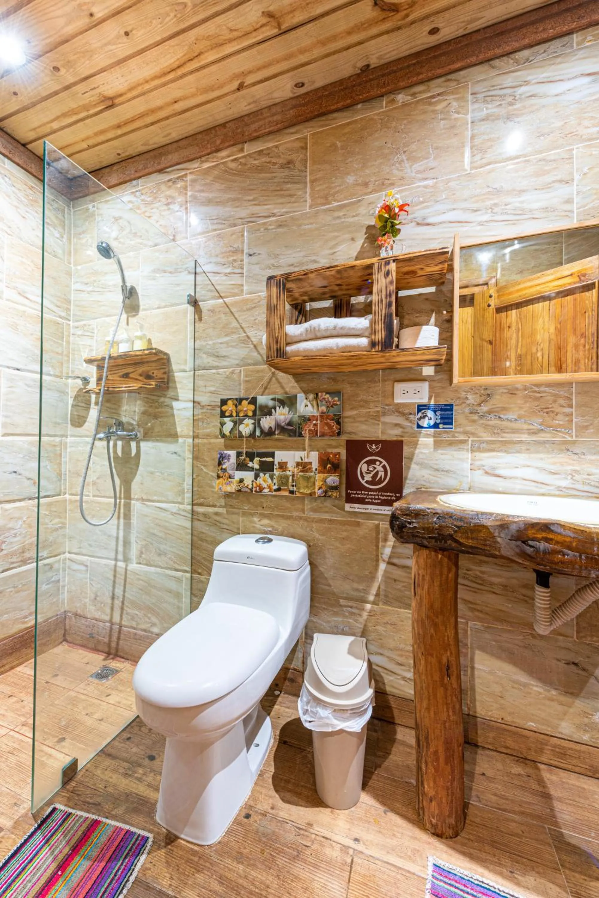 Bathroom in Vista de Águilas Ecolodge