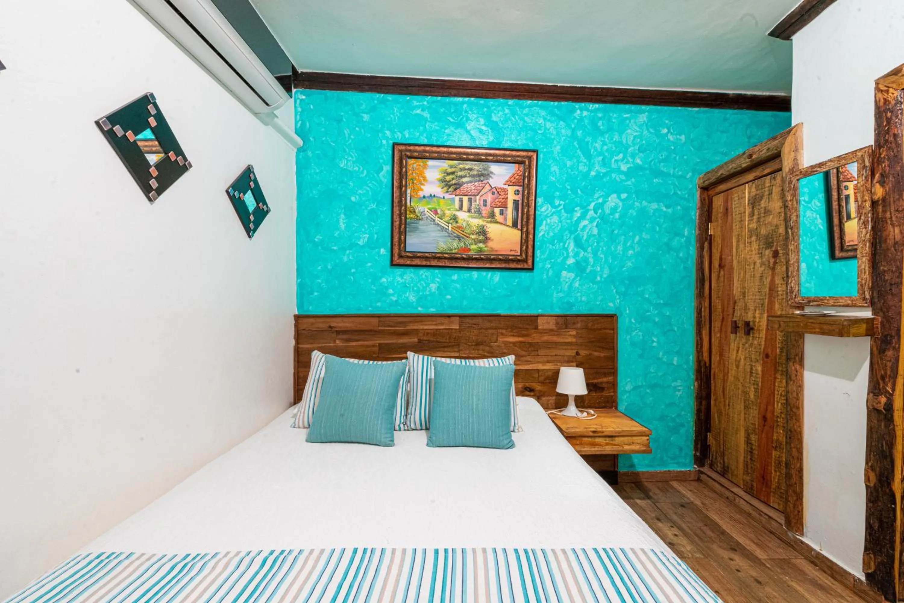 Bed in Vista de Águilas Ecolodge