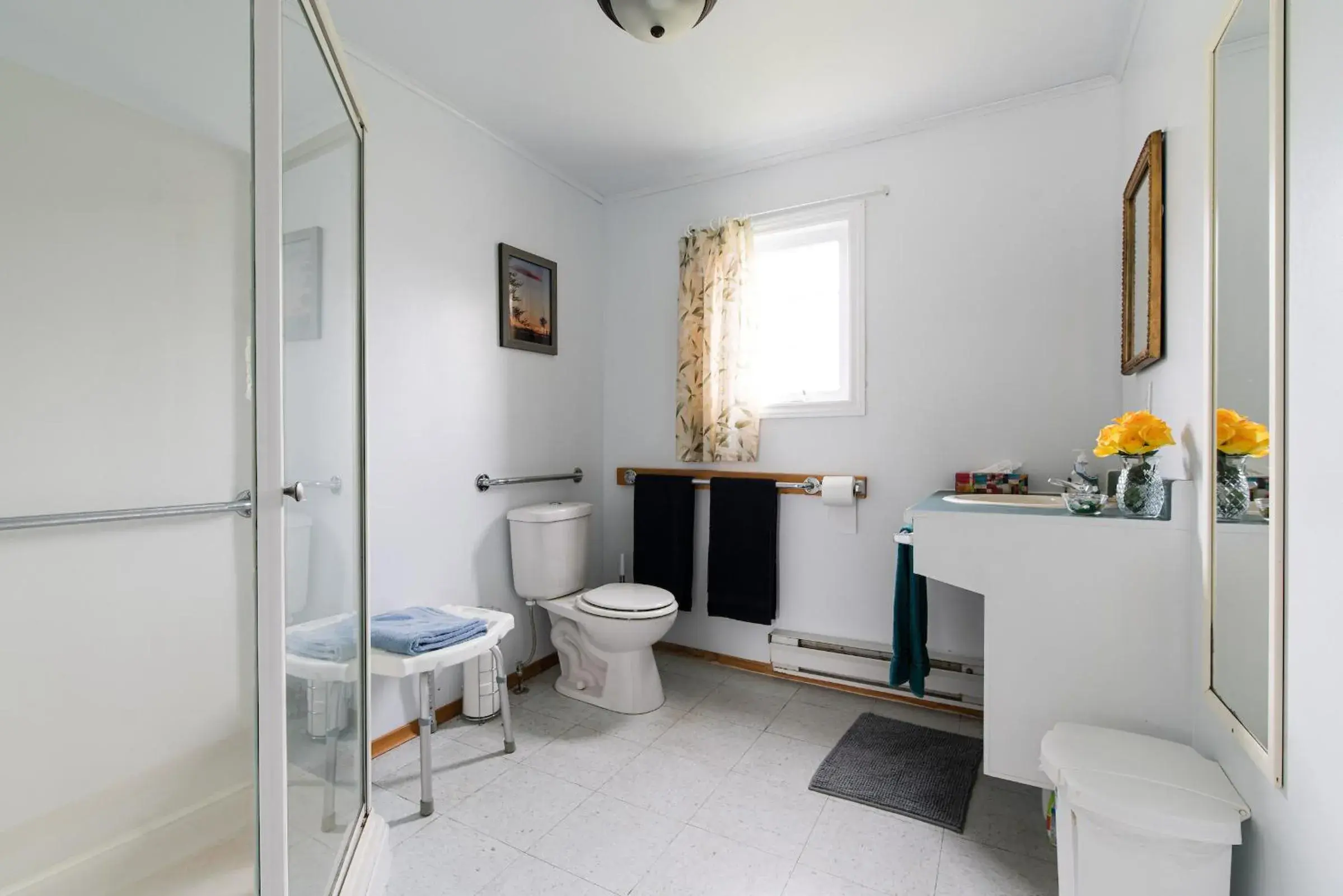 One-Bedroom Cottage in Out East B&B - Norris Point One-Bedroom Cottage in Out East B&B - Norris Point