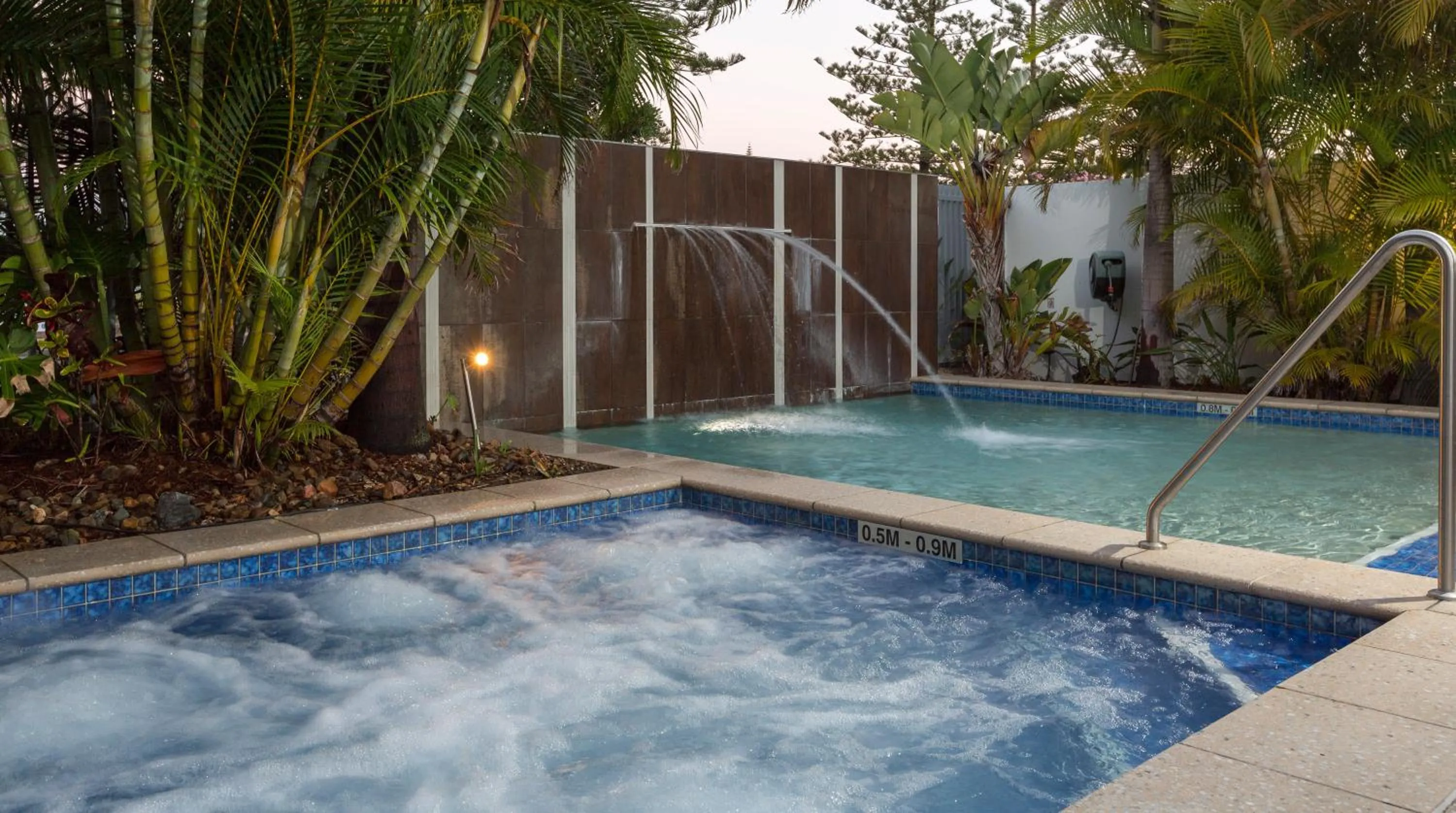 Hot Tub in Ocean Pacific Resort - Official